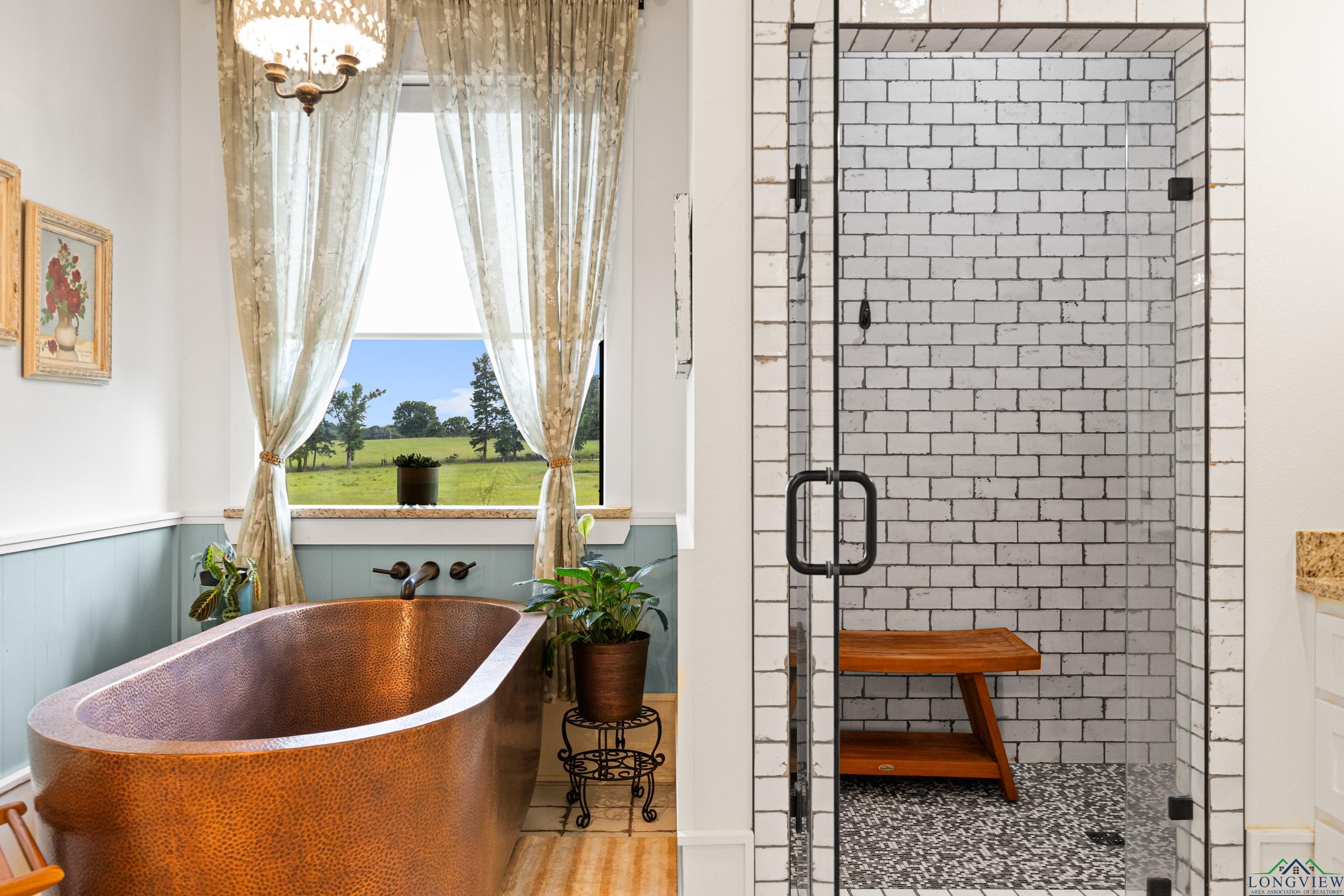 Jefferson, Texas, 75657, United States, 4 Bedrooms Bedrooms, ,4 BathroomsBathrooms,Residential,For Sale,1859470