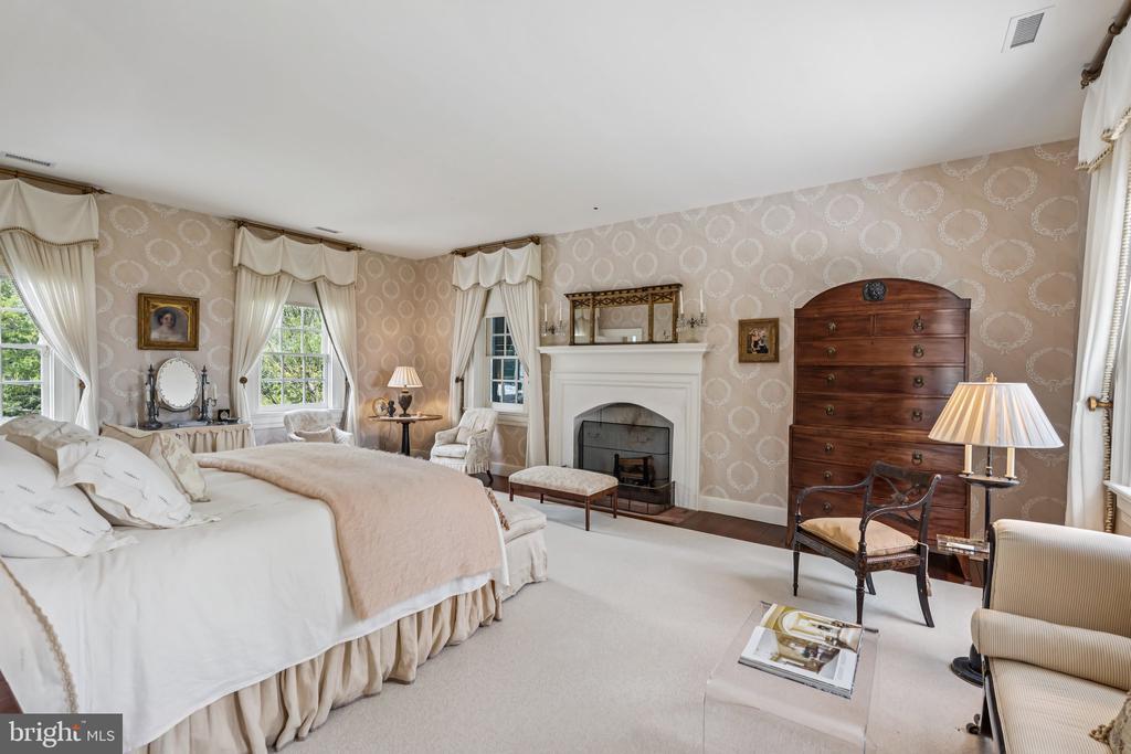 Rappahannock Academy, Virginia, 22538, United States, 4 Bedrooms Bedrooms, ,5 BathroomsBathrooms,Residential,For Sale,1917132