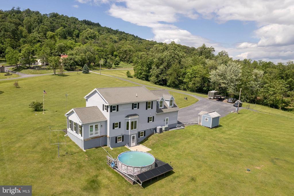 Winchester, Virginia, 22603, United States, 4 Bedrooms Bedrooms, ,3 BathroomsBathrooms,Residential,For Sale,1838915