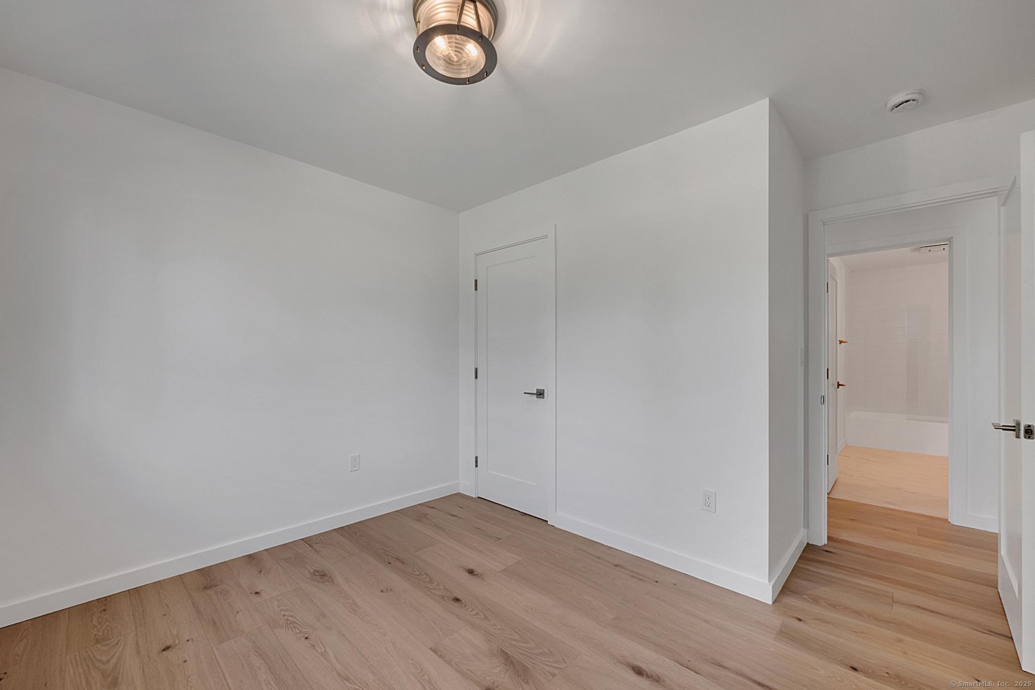 Madison, Connecticut, 06443, United States, 5 Bedrooms Bedrooms, ,3 BathroomsBathrooms,Residential,For Sale,1941280