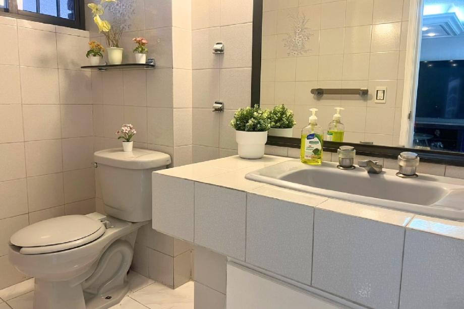 Rosas, Cuautitlán Izcalli, Estado de México, 54750, Mexico, 3 Bedrooms Bedrooms, ,2 BathroomsBathrooms,Residential,For Sale,Rosas,1672577