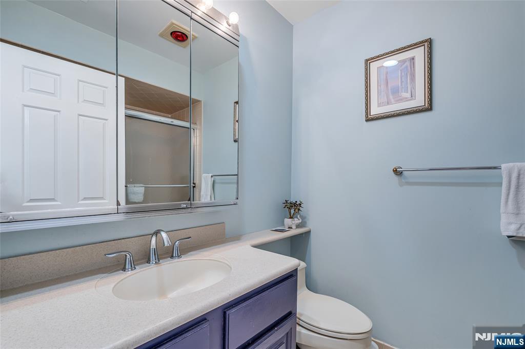 Twp of Washington, New Jersey, 07676, United States, 3 Bedrooms Bedrooms, ,3 BathroomsBathrooms,Residential,For Sale,1988270