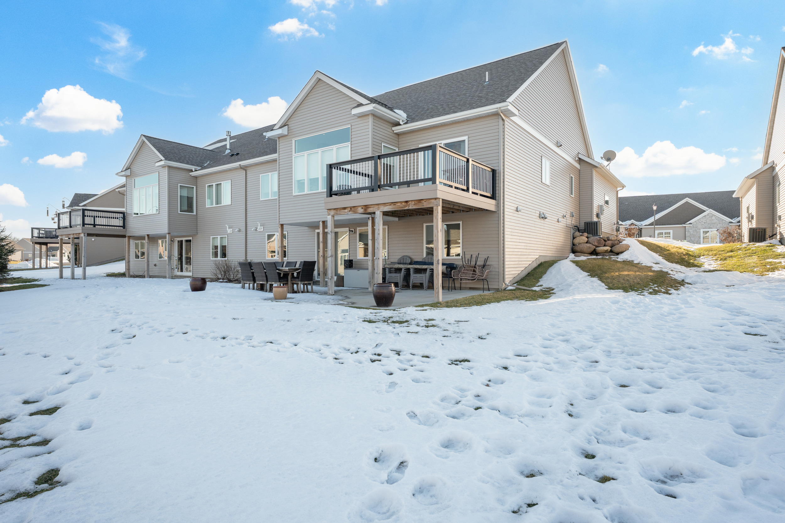  Luxury Townhome Living in Stonehedge - 物件實景