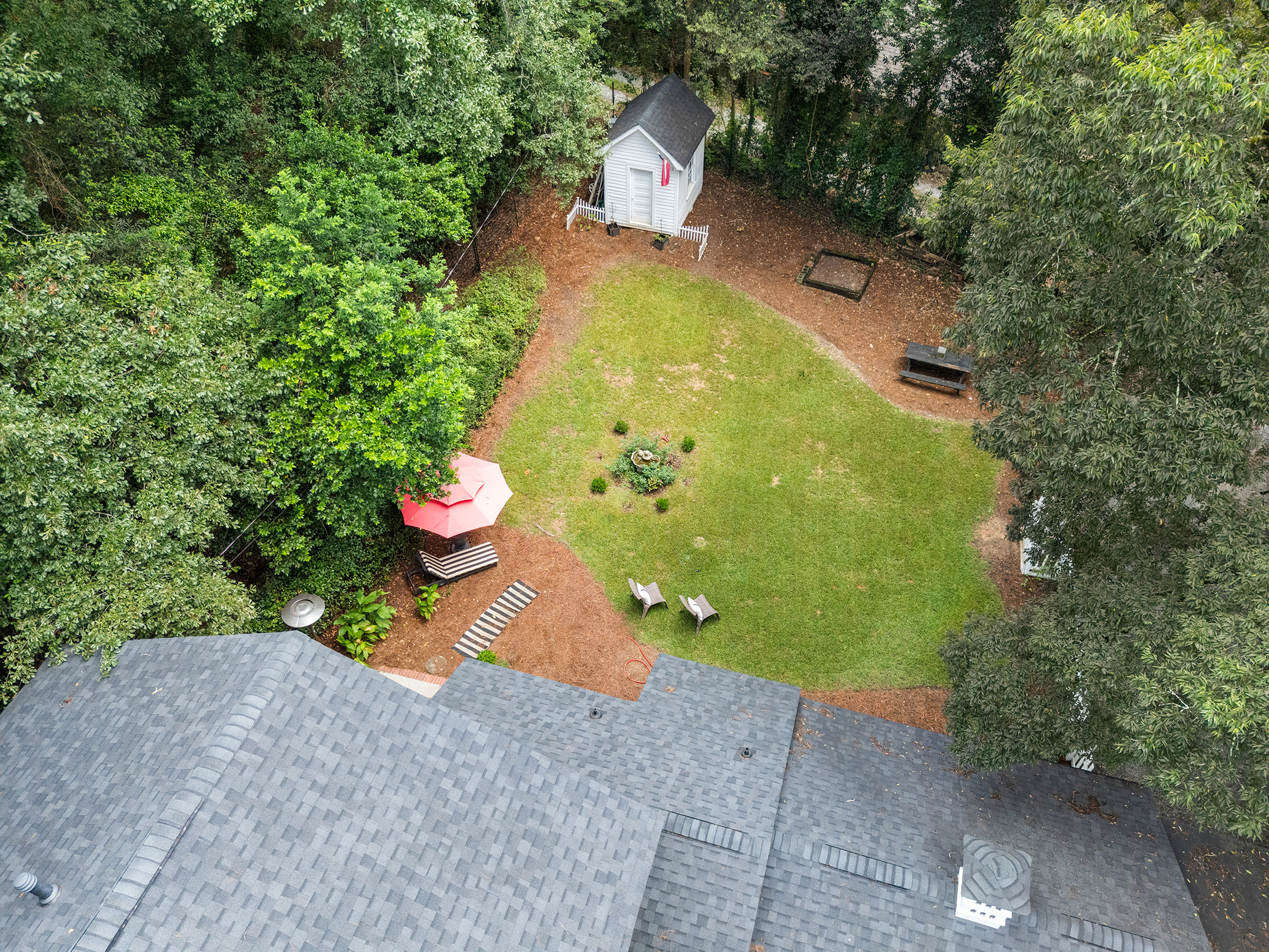  Charming Colonial Revival in the Heart of Historic Shirley Hills - 物件實景