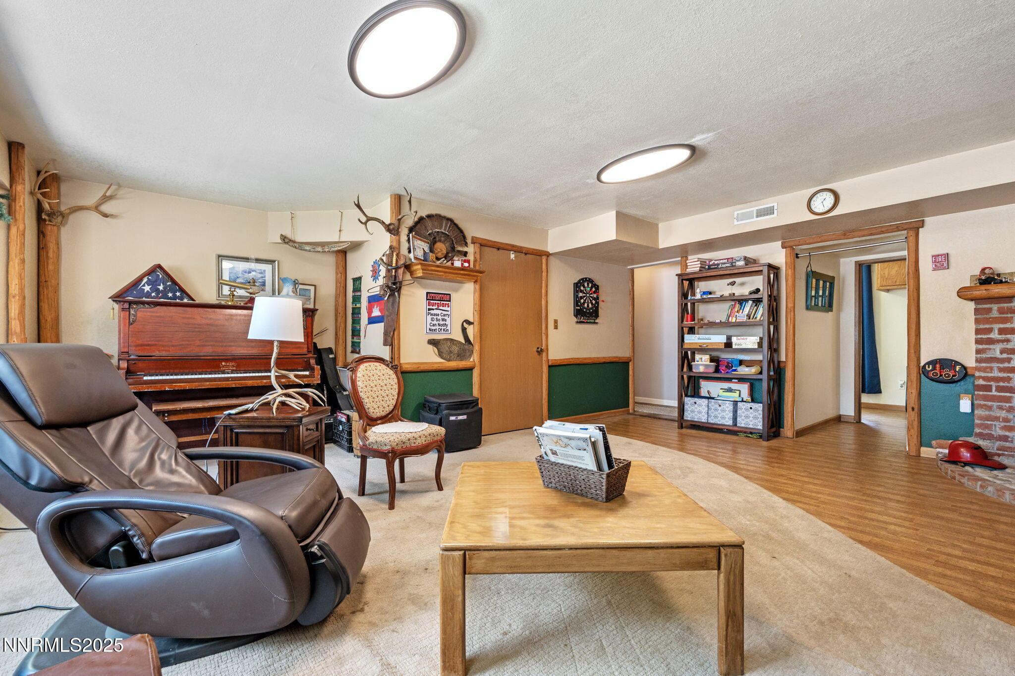 Washoe Valley, Nevada, 89704, United States, 4 Bedrooms Bedrooms, ,3 BathroomsBathrooms,Residential,For Sale,1883603