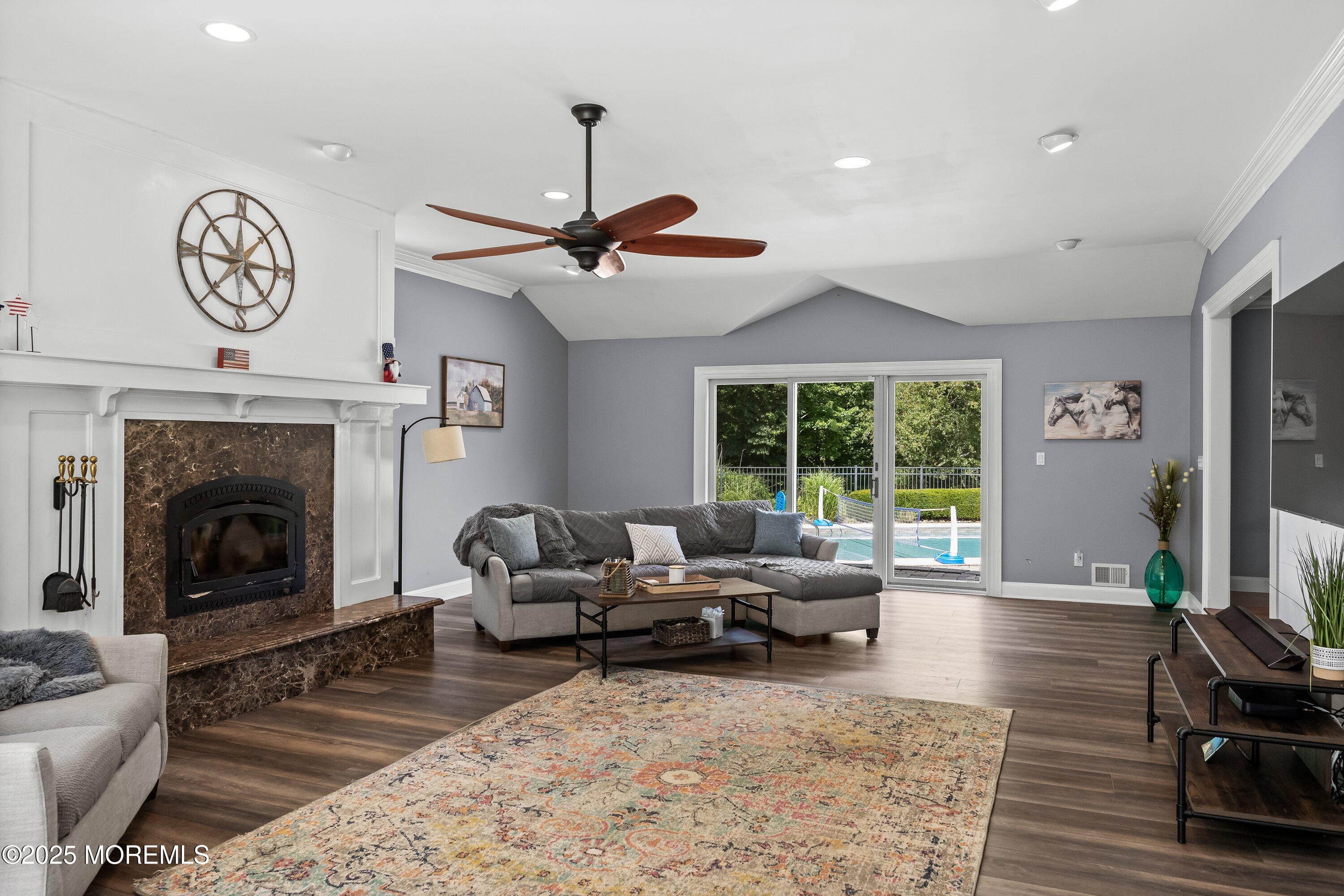 Cream Ridge, New Jersey, 08514, United States, 4 Bedrooms Bedrooms, ,3 BathroomsBathrooms,Residential,For Sale,1904272