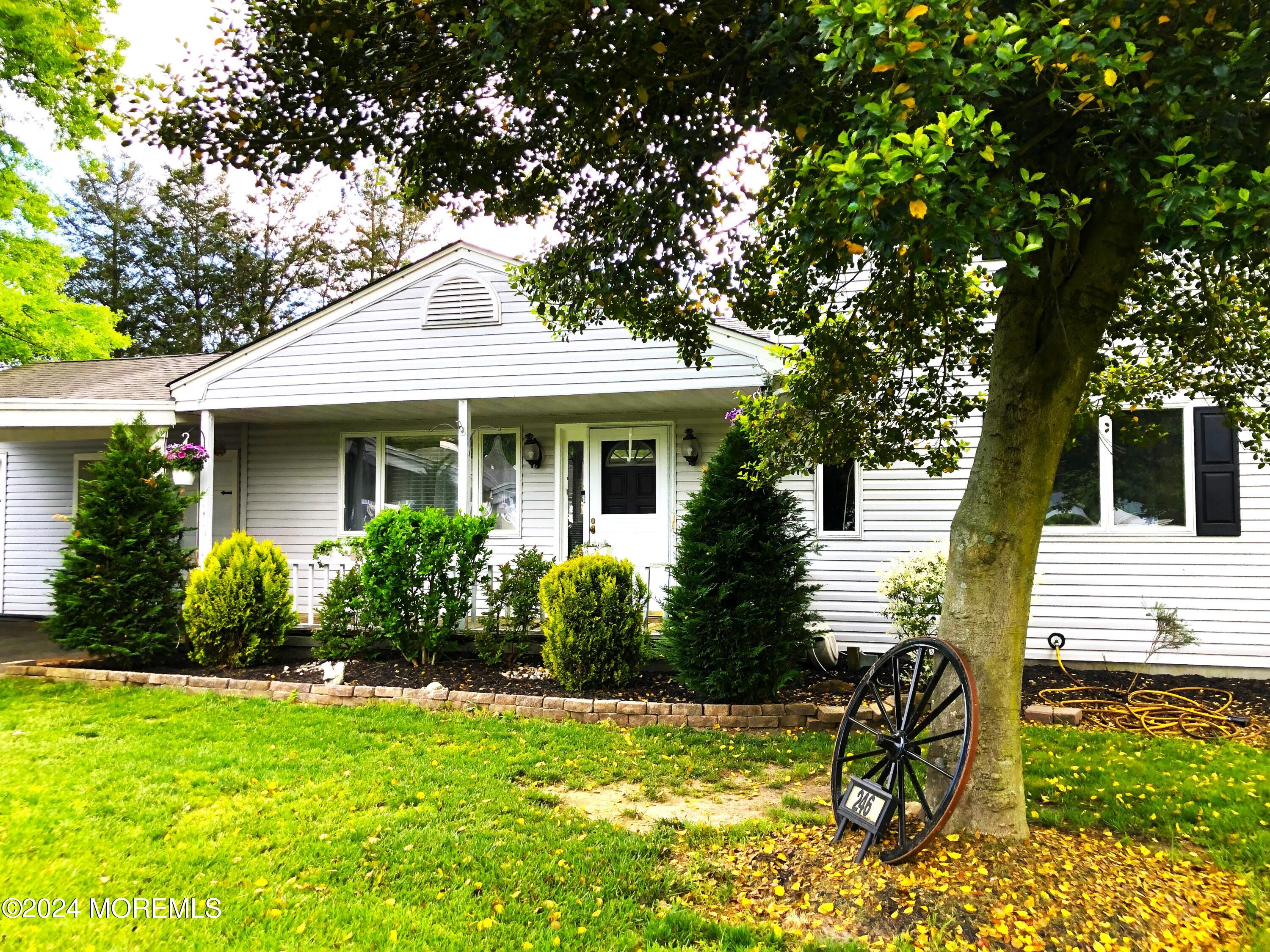 Jackson, New Jersey, 08527, United States, 5 Bedrooms Bedrooms, ,2 BathroomsBathrooms,Residential,For Sale,1938086