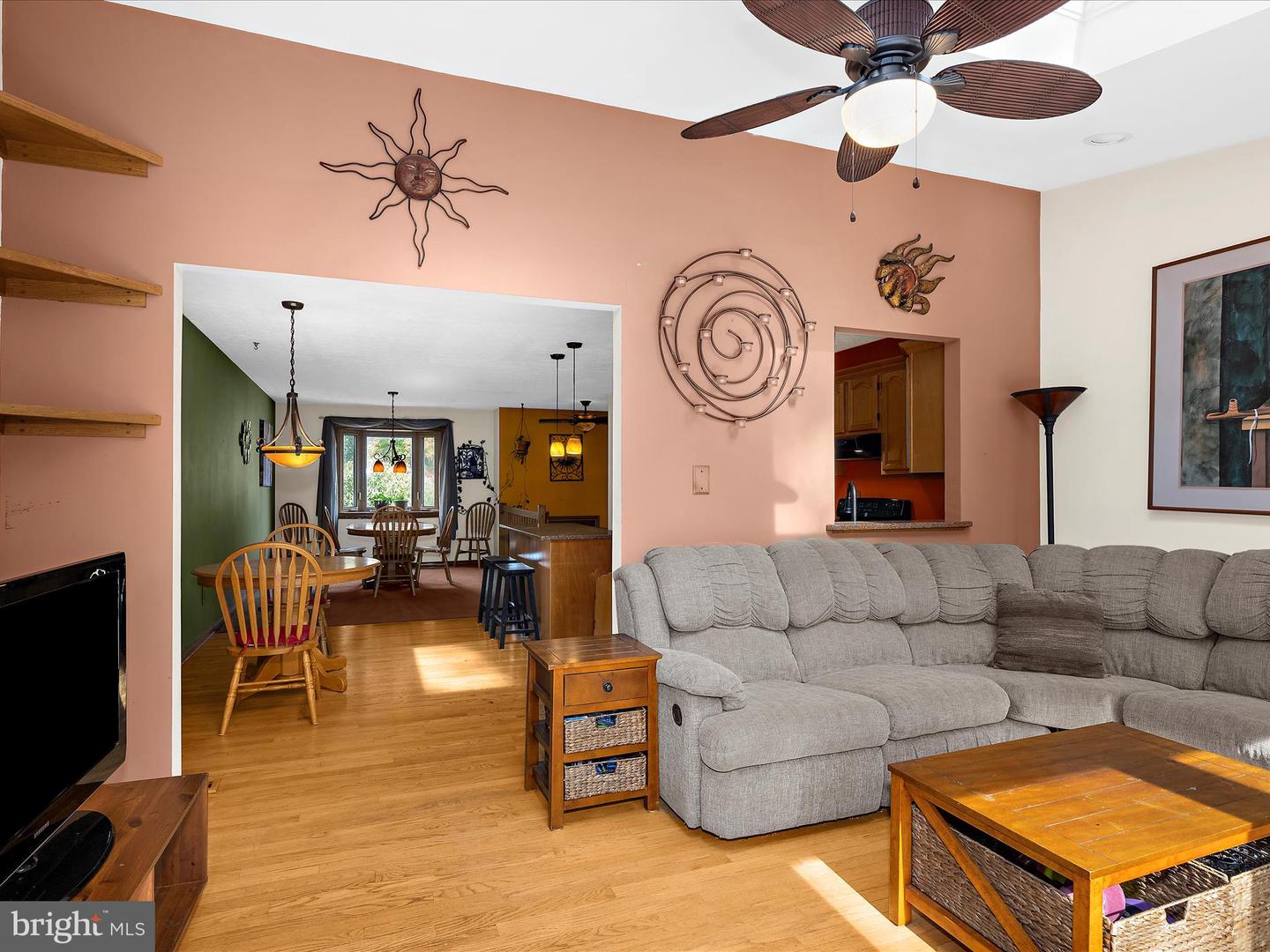 Arnold, Maryland, 21012, United States, 5 Bedrooms Bedrooms, ,3 BathroomsBathrooms,Residential,For Sale,1972658