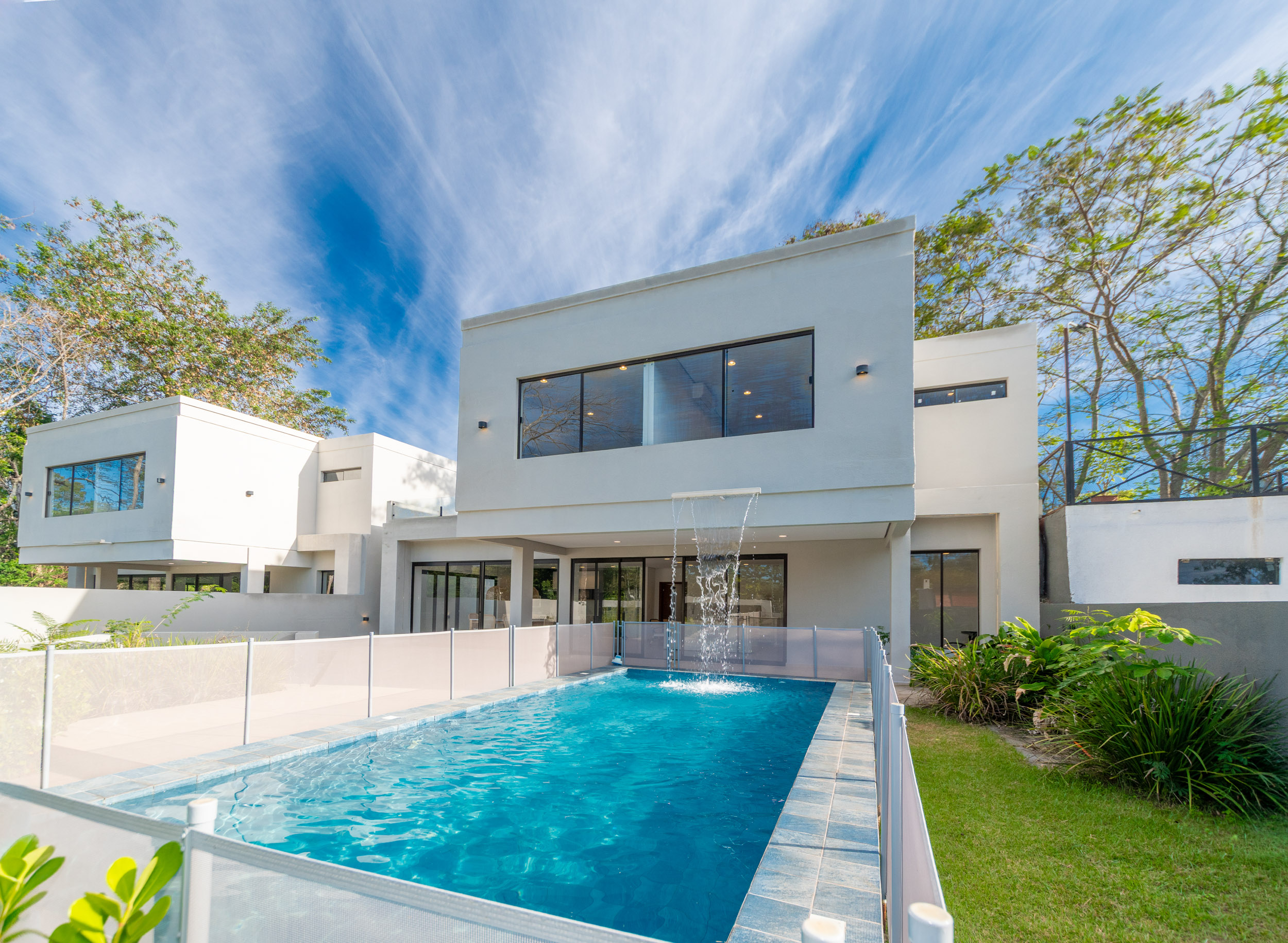  Elegant Brand-New Residence in San Bernardino - 物件實景