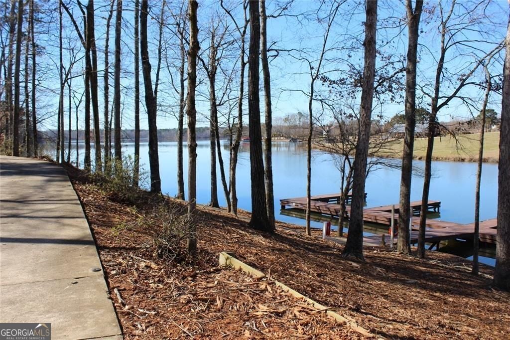 Greensboro, Georgia, 30642, United States, 2 Bedrooms Bedrooms, ,3 BathroomsBathrooms,Residential,For Sale,2017399