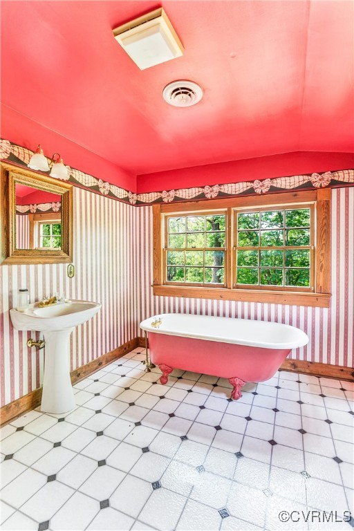 Gladstone, Virginia, 24553, United States, 2 Bedrooms Bedrooms, ,3 BathroomsBathrooms,Residential,For Sale,1802256