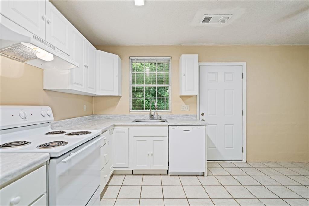 Villa Rica, Georgia, 30180, United States, 2 Bedrooms Bedrooms, ,2 BathroomsBathrooms,Residential,For Sale,1987545