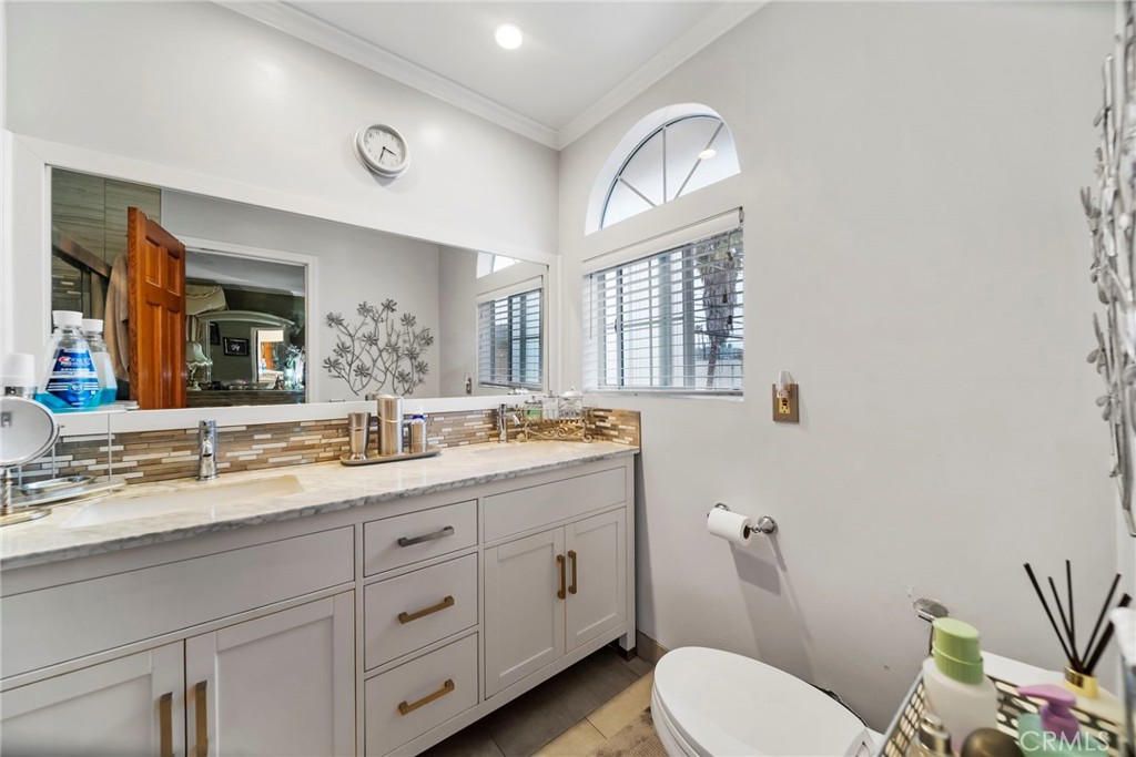 Los Angeles, California, 90041, United States, ,Residential,For Sale,2013561