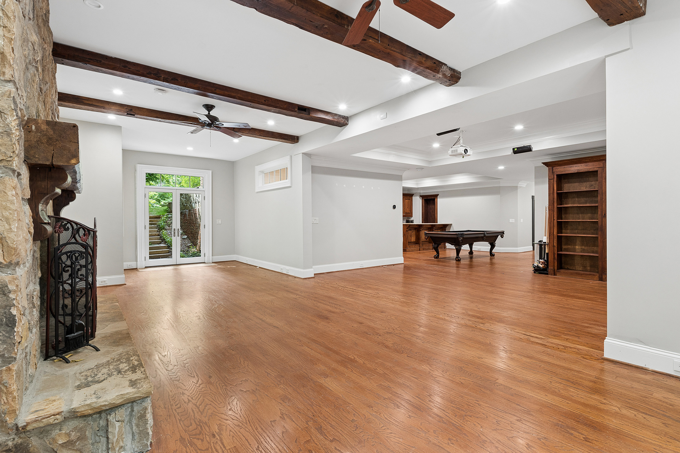  Timeless Design, Privacy, and Exceptional Outdoor Living in Sandy Springs - 物件實景