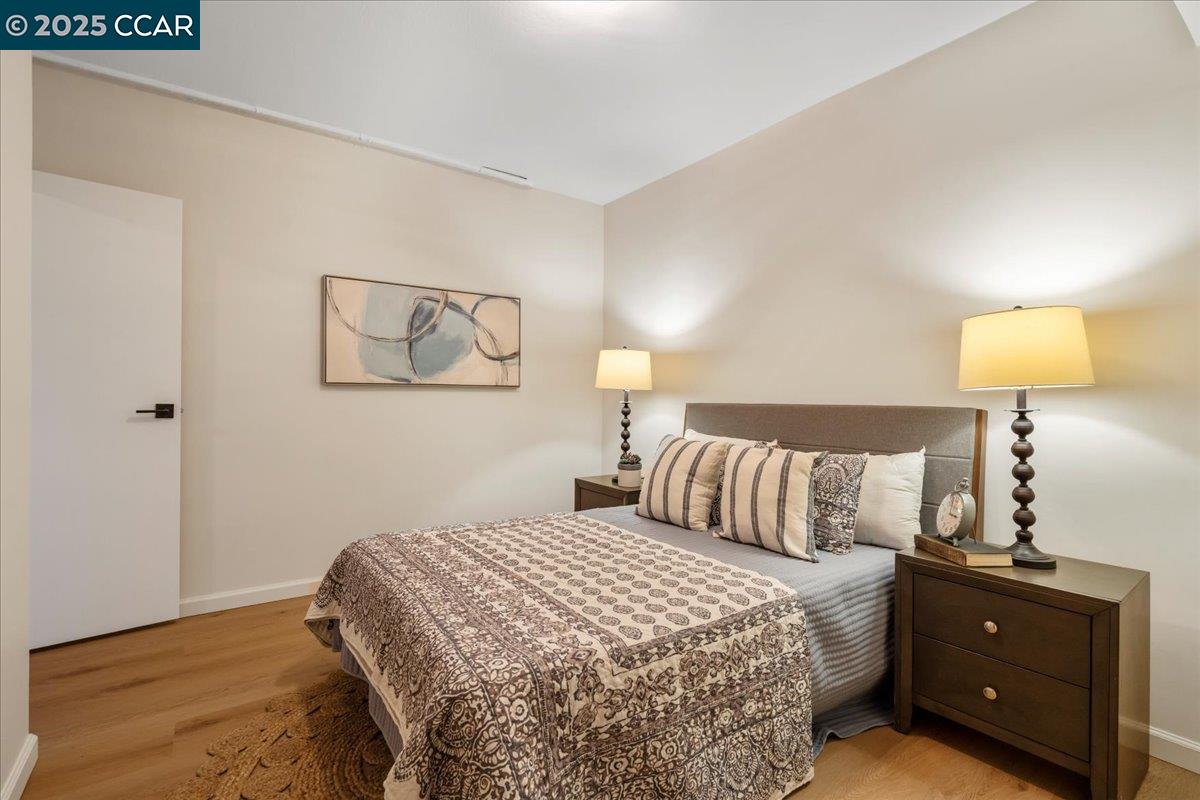 Redwood City, California, 94062, United States, 4 Bedrooms Bedrooms, ,3 BathroomsBathrooms,Residential,For Sale,1989163