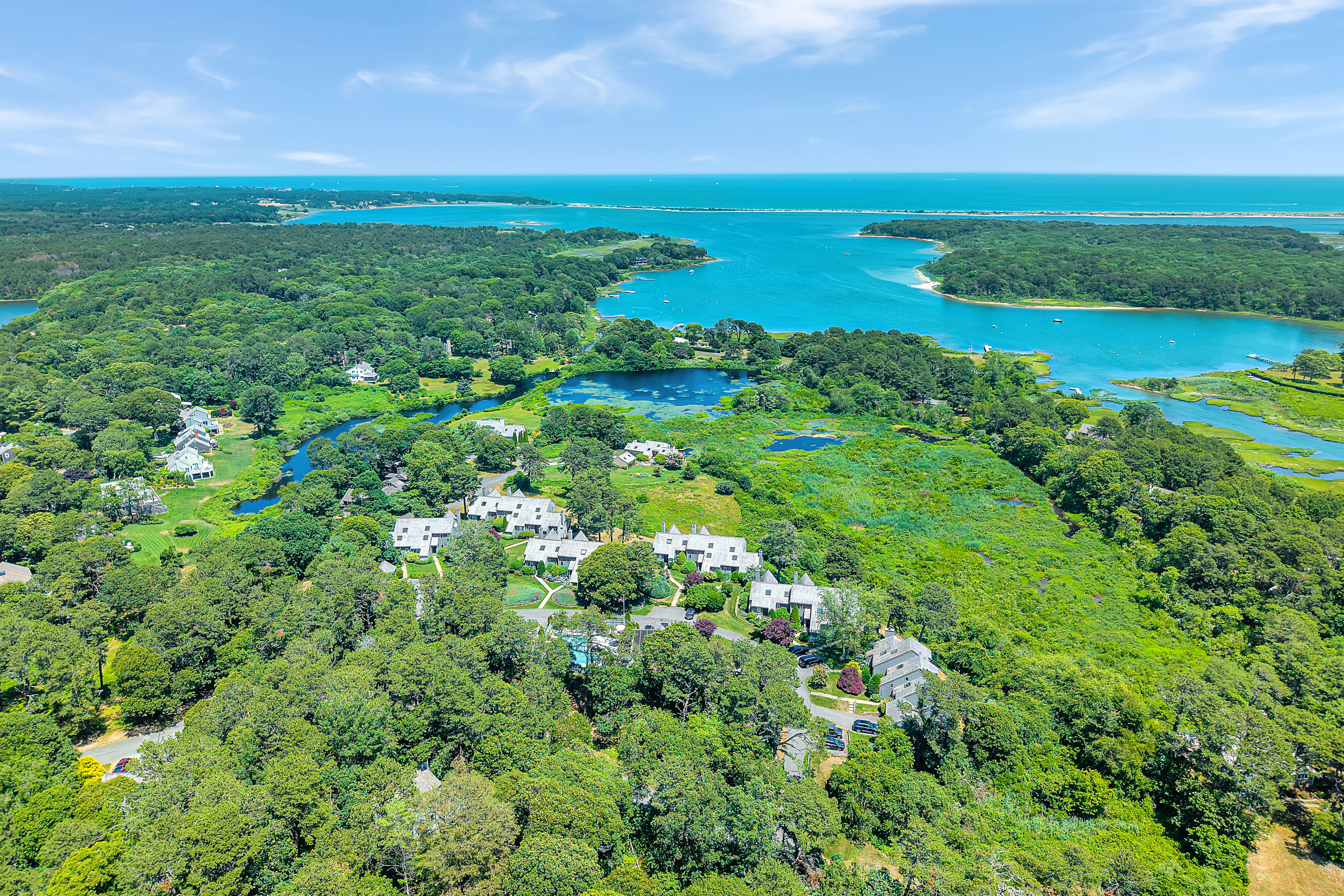  3-Bedroom Hidden Cove Condo with Resort-Style Amenities - 物件實景