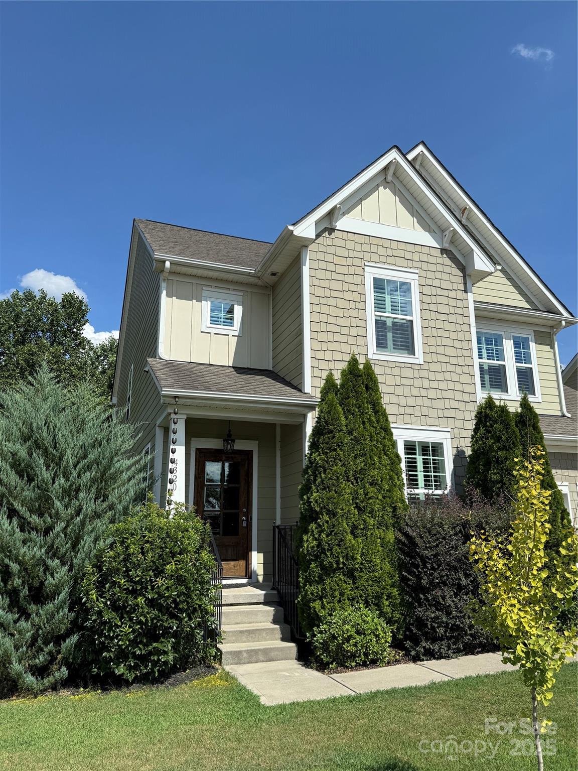 Lancaster, South Carolina, 29720, United States, 5 Bedrooms Bedrooms, ,4 BathroomsBathrooms,Residential,For Sale,1885267