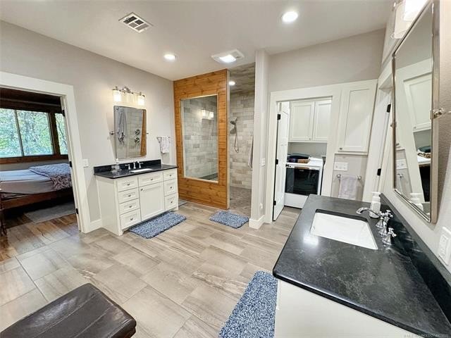 Park Hill, Oklahoma, 74451, United States, 4 Bedrooms Bedrooms, ,3 BathroomsBathrooms,Residential,For Sale,1978884