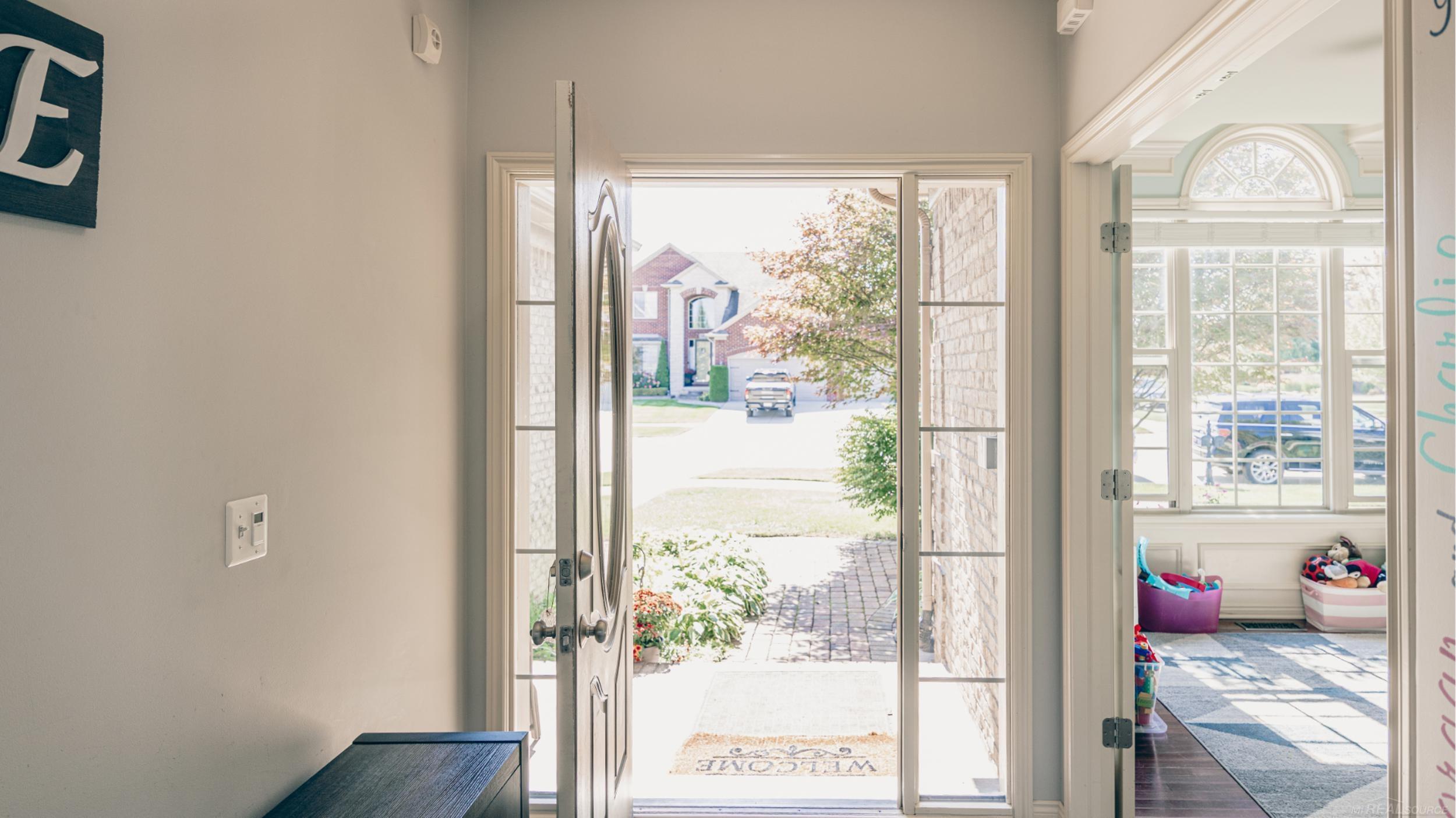 Macomb, Michigan, 48044, United States, 4 Bedrooms Bedrooms, ,3 BathroomsBathrooms,Residential,For Sale,2005234