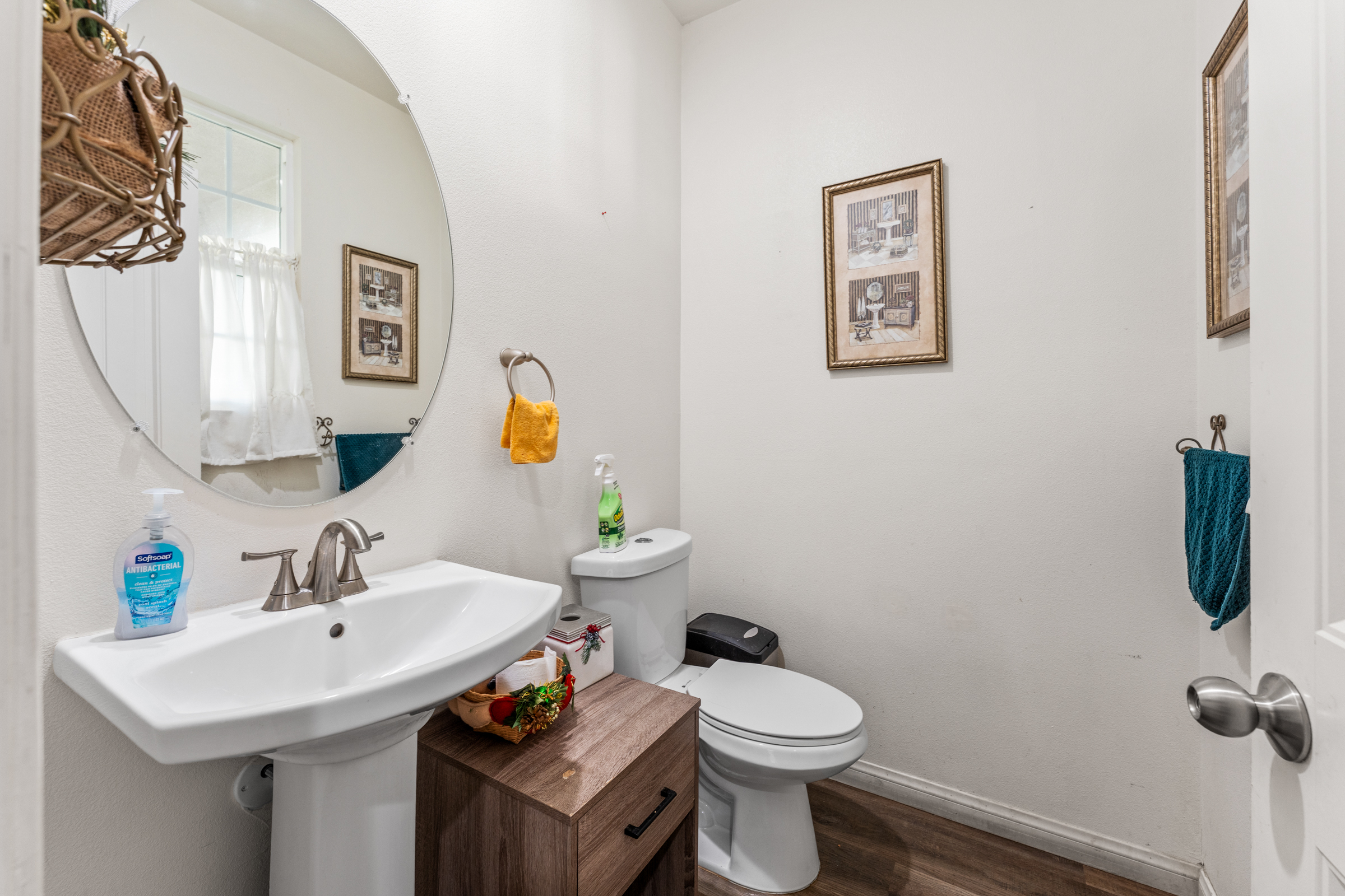 Colton, California, 92324, United States, 4 Bedrooms Bedrooms, ,2 BathroomsBathrooms,Residential,For Sale,2009310