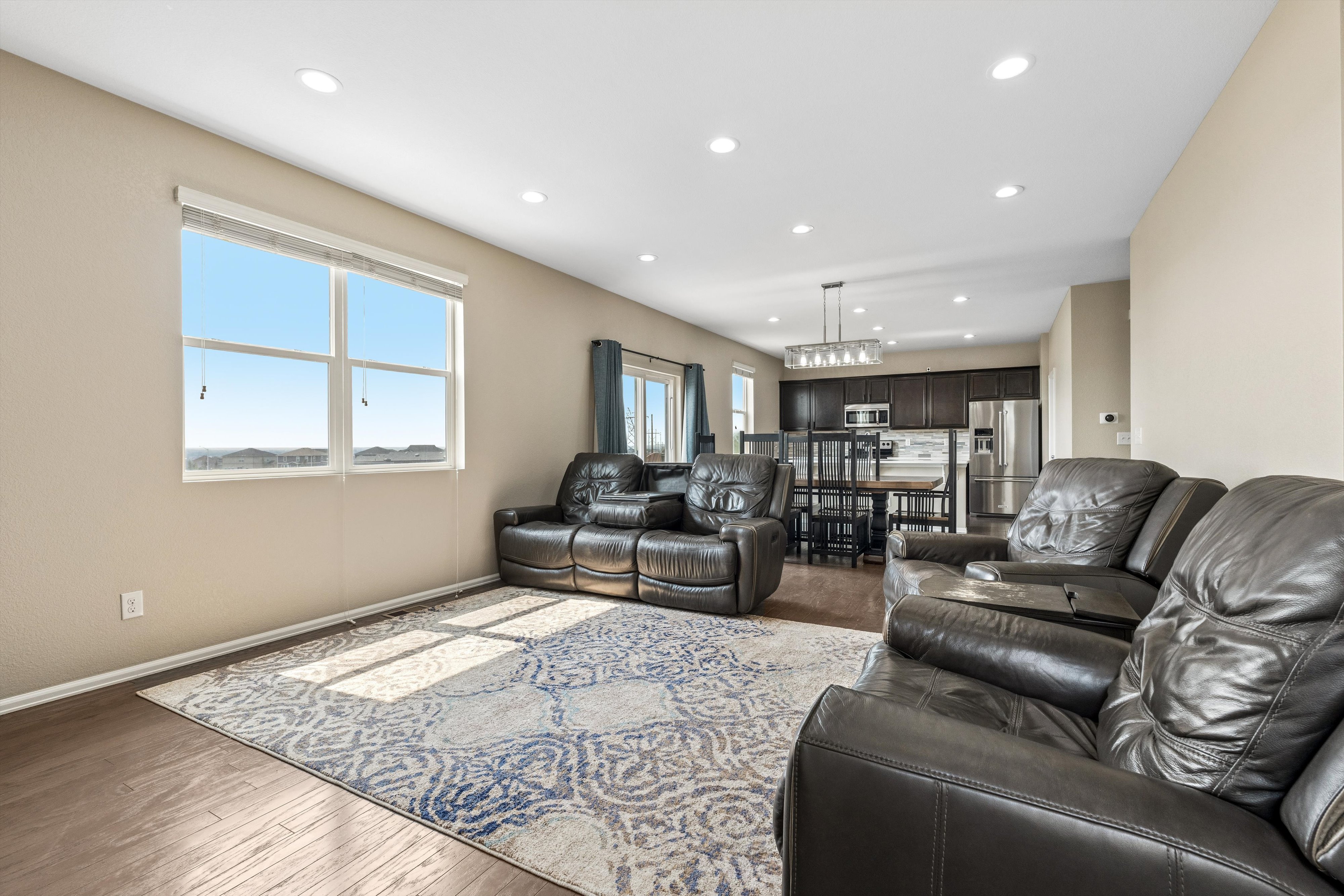  Don’t miss your chance to own this incredible property in a desirable location - 物件實景