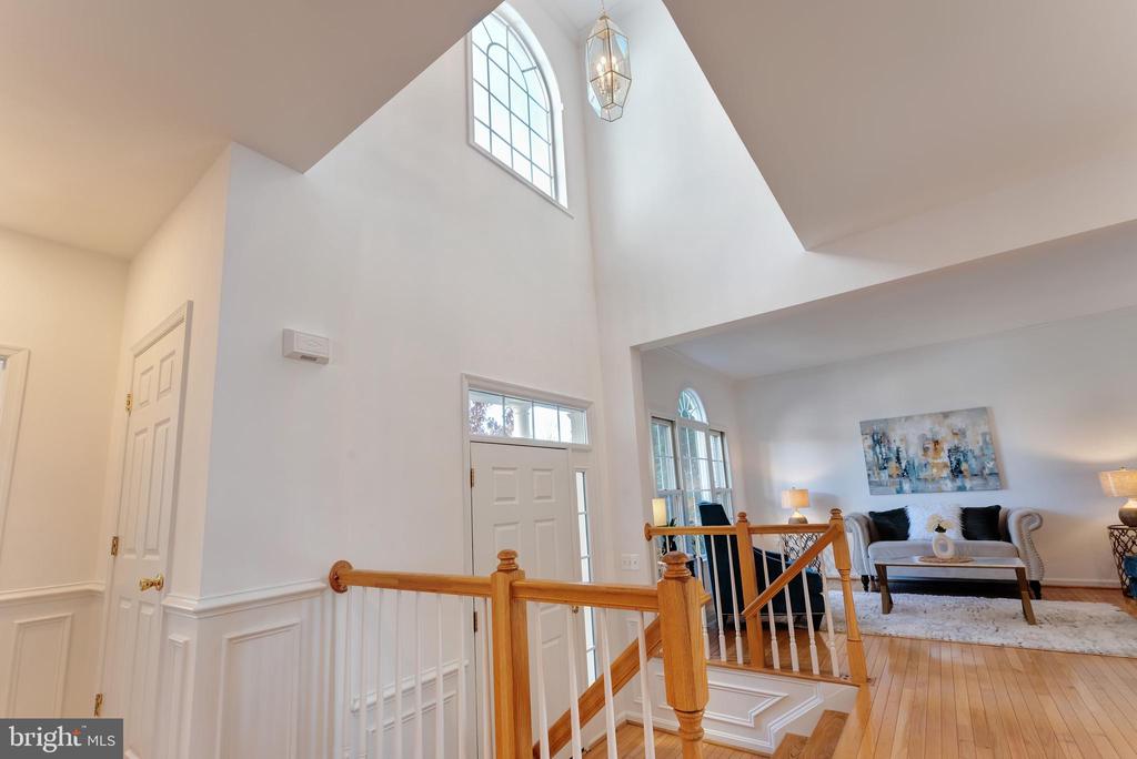 Lorton, Virginia, 22079, United States, 5 Bedrooms Bedrooms, ,4 BathroomsBathrooms,Residential,For Sale,2001485