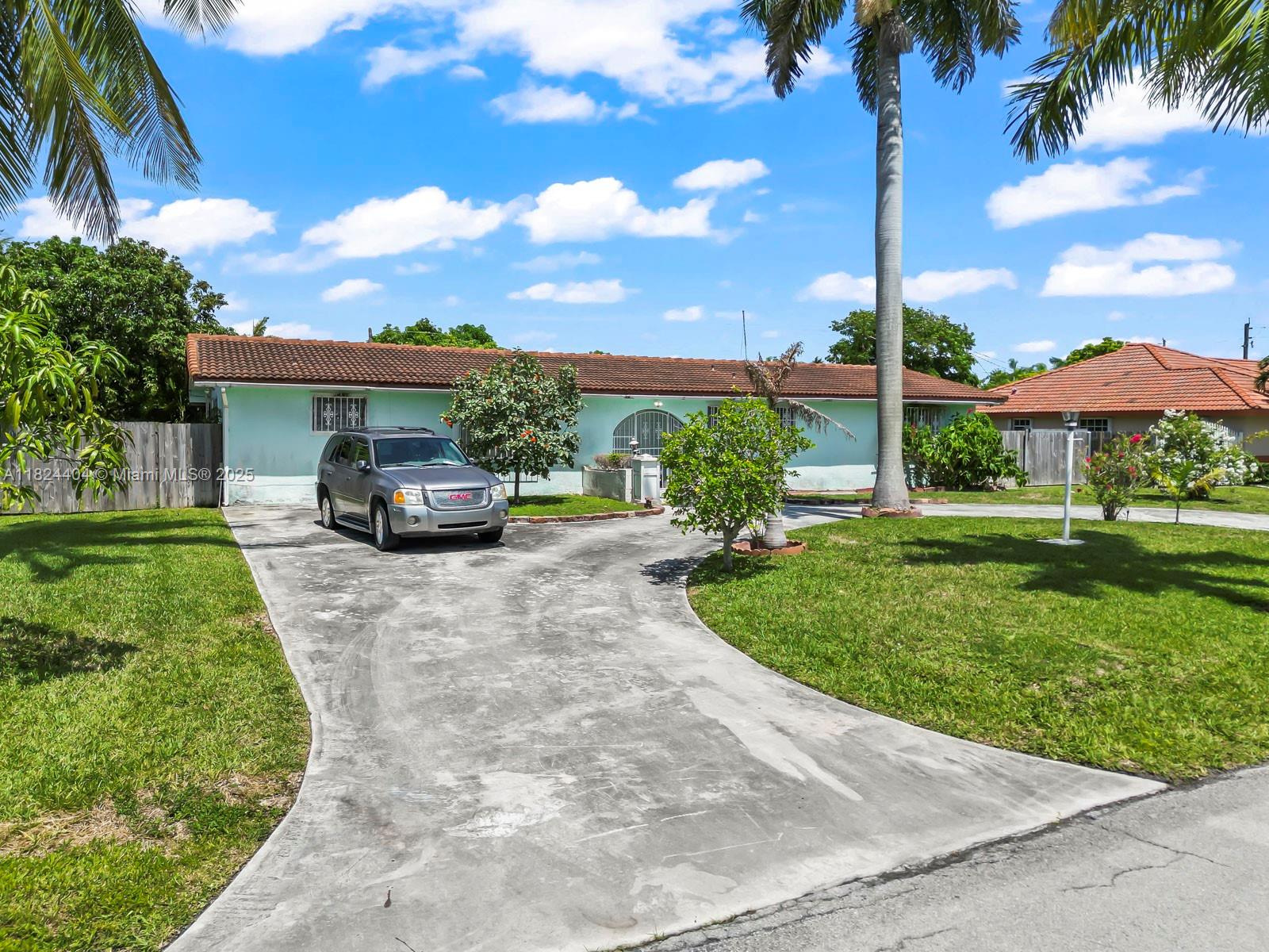 Palmetto Bay, Florida, 33157, United States, 3 Bedrooms Bedrooms, ,3 BathroomsBathrooms,Residential,For Sale,1867576