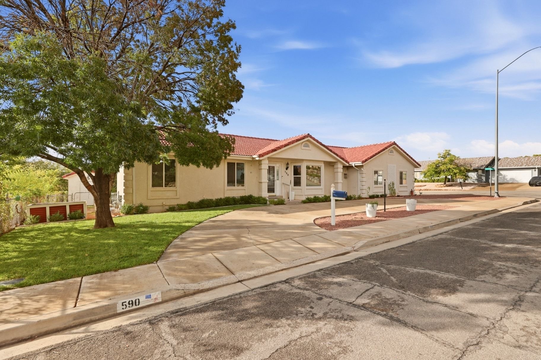  NO HOA 3Bed, 2Bath, 2.5 Car Garage Rv Parking, New Flooring and Paint - 物件實景