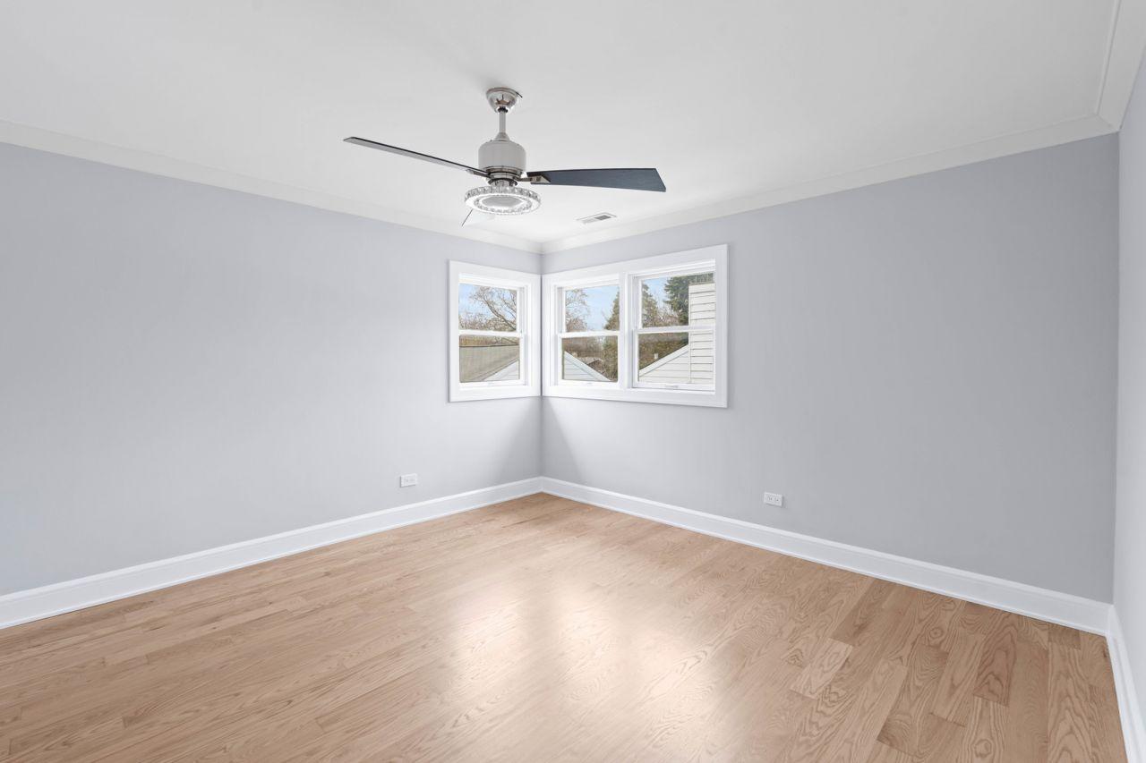 Des Plaines, Illinois, 60016, United States, 4 Bedrooms Bedrooms, ,2 BathroomsBathrooms,Residential,For Sale,1826836