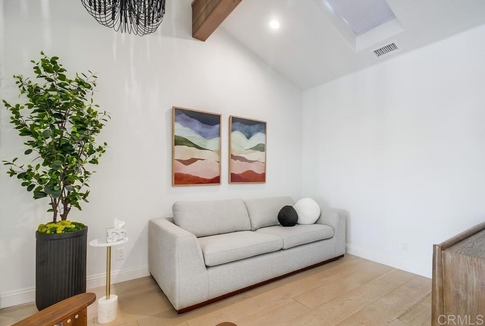 Coronado, California, 92118, United States, 2 Bedrooms Bedrooms, ,2 BathroomsBathrooms,Residential,For Sale,1794986