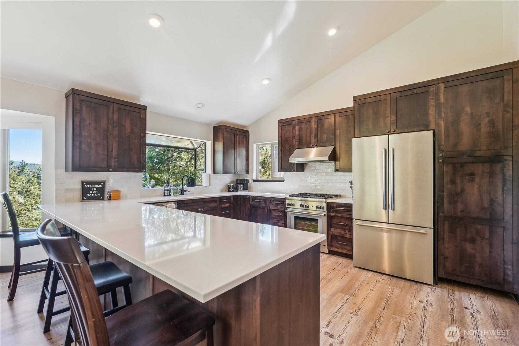 Cle Elum, Washington, 98922, United States, 3 Bedrooms Bedrooms, ,Residential,For Sale,1804011