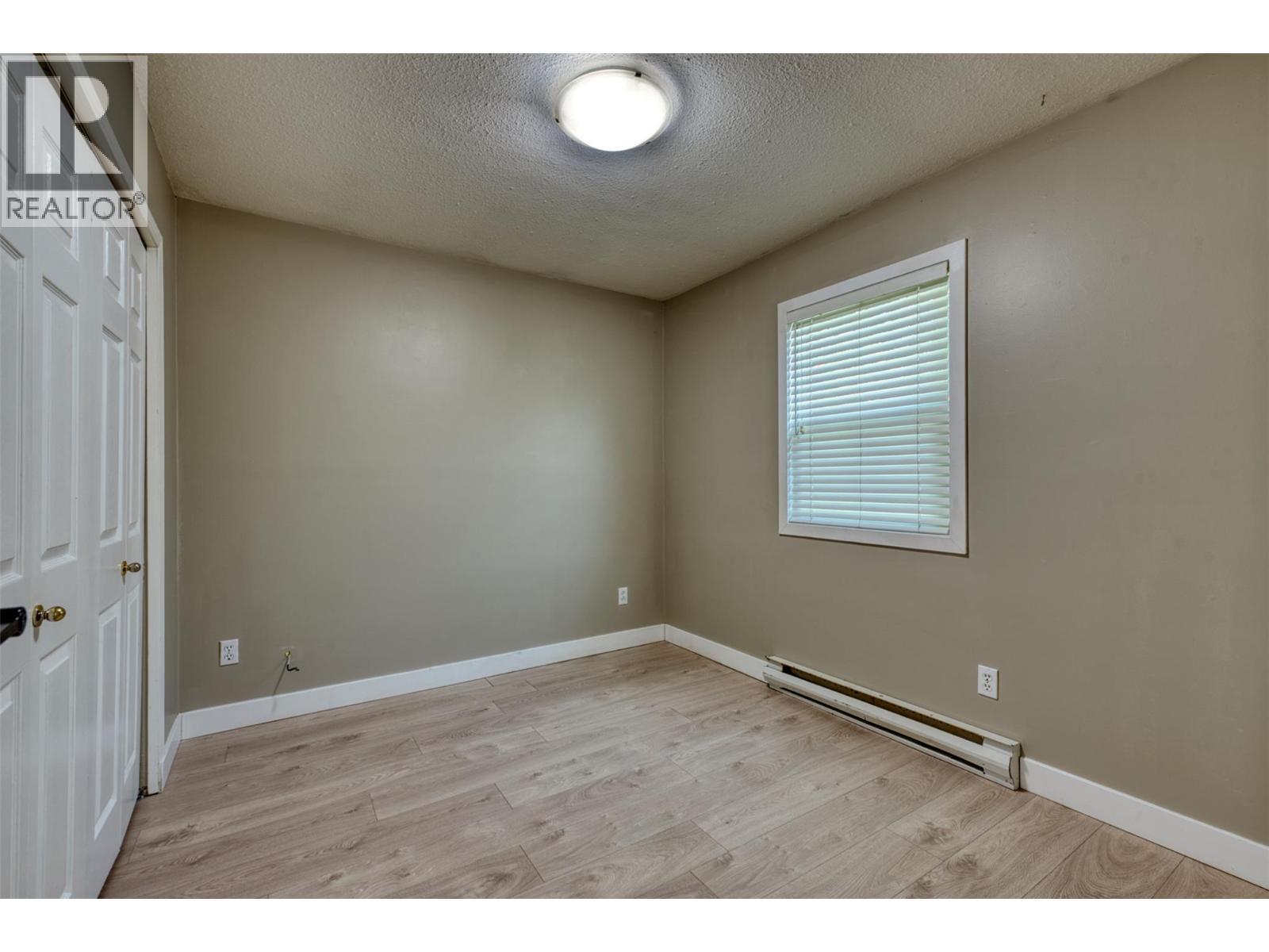 KELOWNA, British Columbia, V1Y 6S9, CA, 5 Bedrooms Bedrooms, ,3 BathroomsBathrooms,Residential,For Sale,1876948