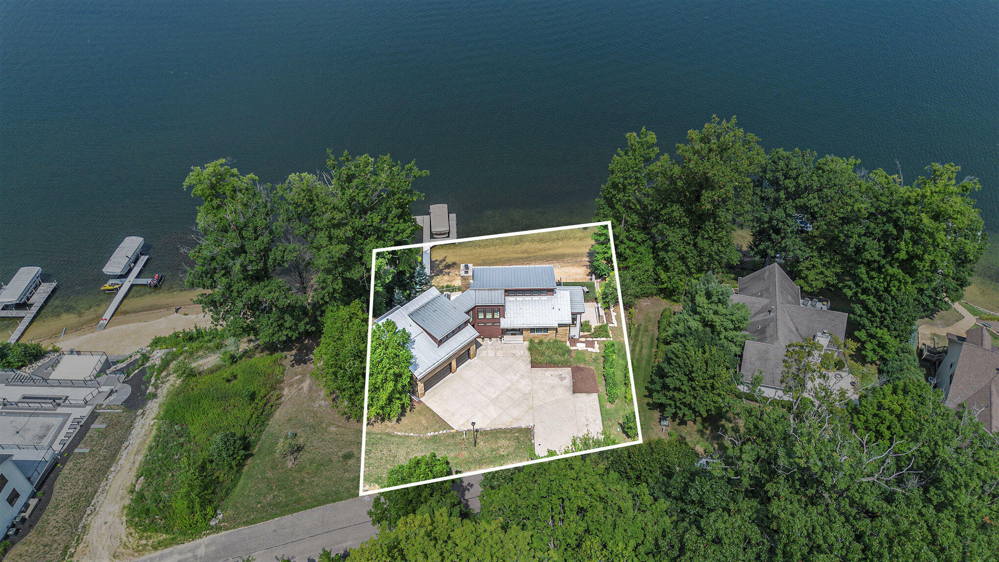 Dowagiac, Michigan, 49047, United States, 4 Bedrooms Bedrooms, ,5 BathroomsBathrooms,Residential,For Sale,1914235