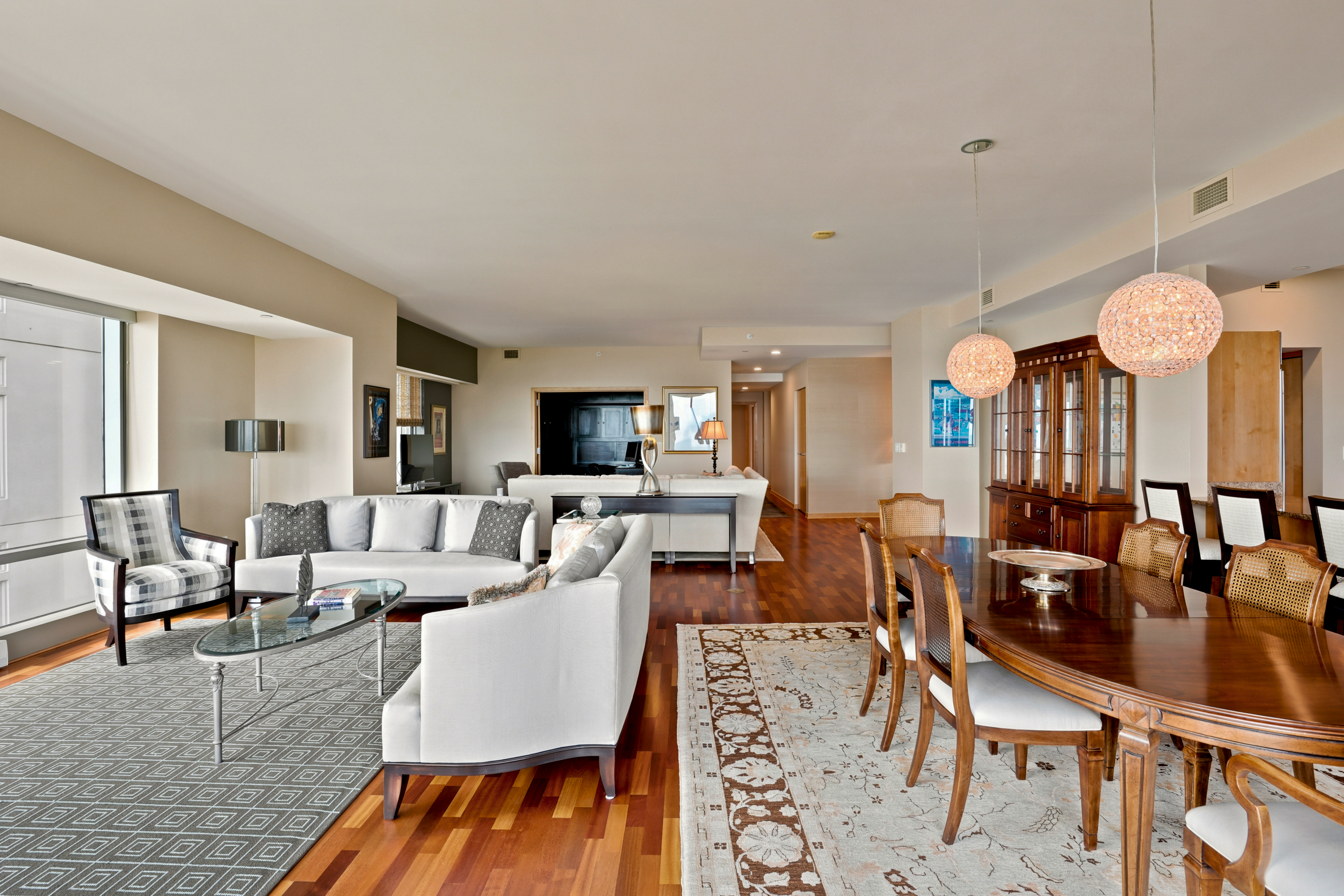  Upscale Urban Living - 物件實景