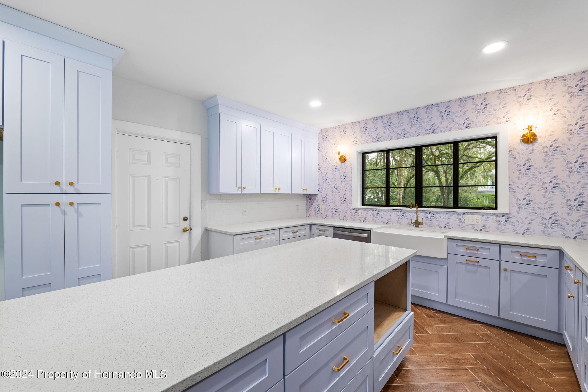 Brooksville, Florida, 34601, United States, 5 Bedrooms Bedrooms, ,3 BathroomsBathrooms,Residential,For Sale,1923467