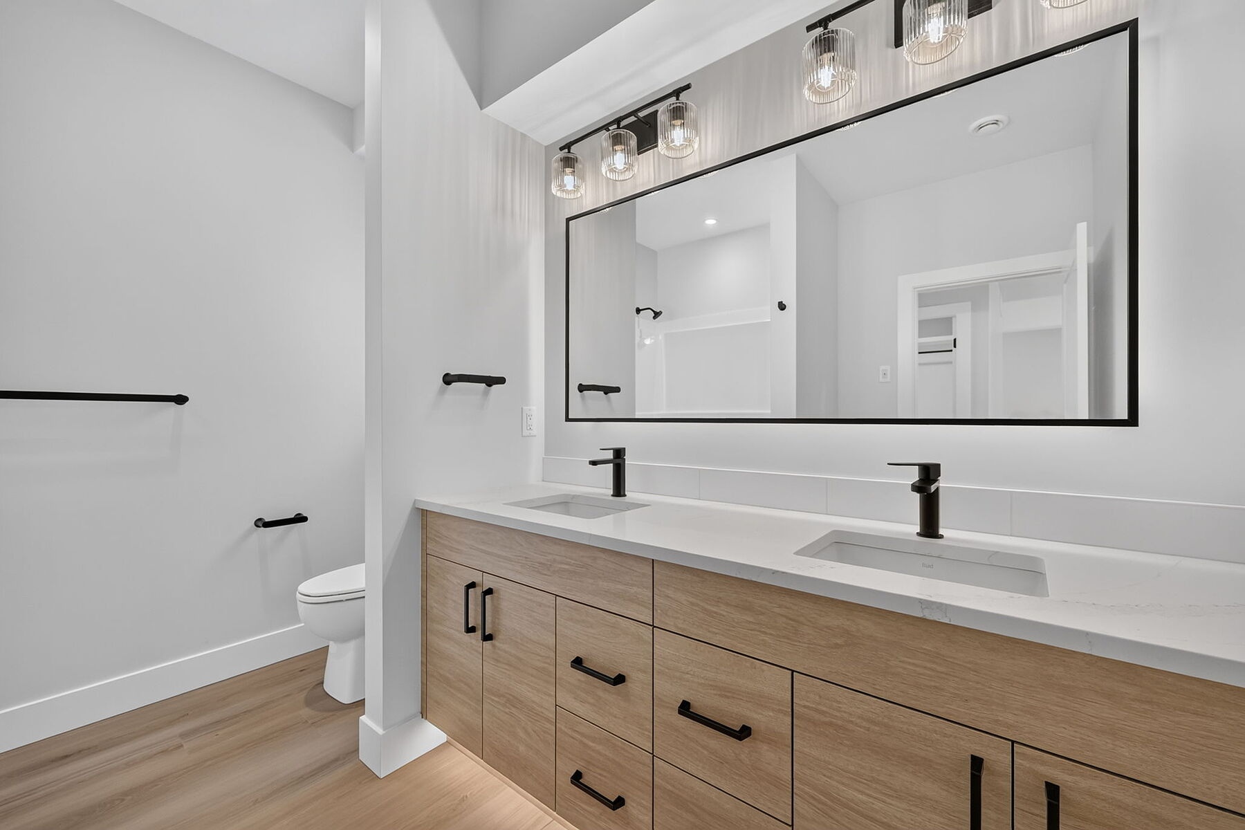  Stylish New Home - 物件實景