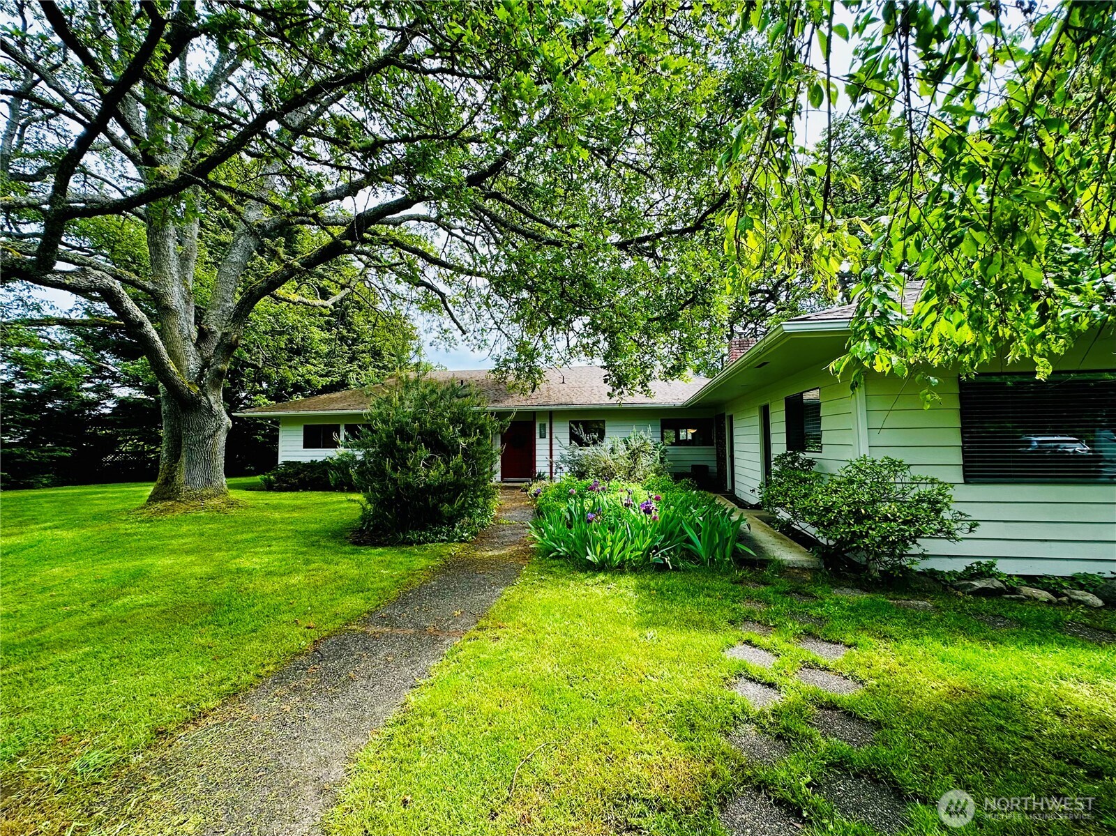 Friday Harbor, Washington, 98250, United States, 3 Bedrooms Bedrooms, ,1 BathroomBathrooms,Residential,For Sale,1882432