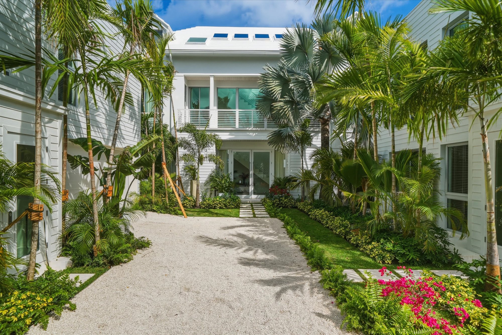  Canal-front Estate - 物件實景