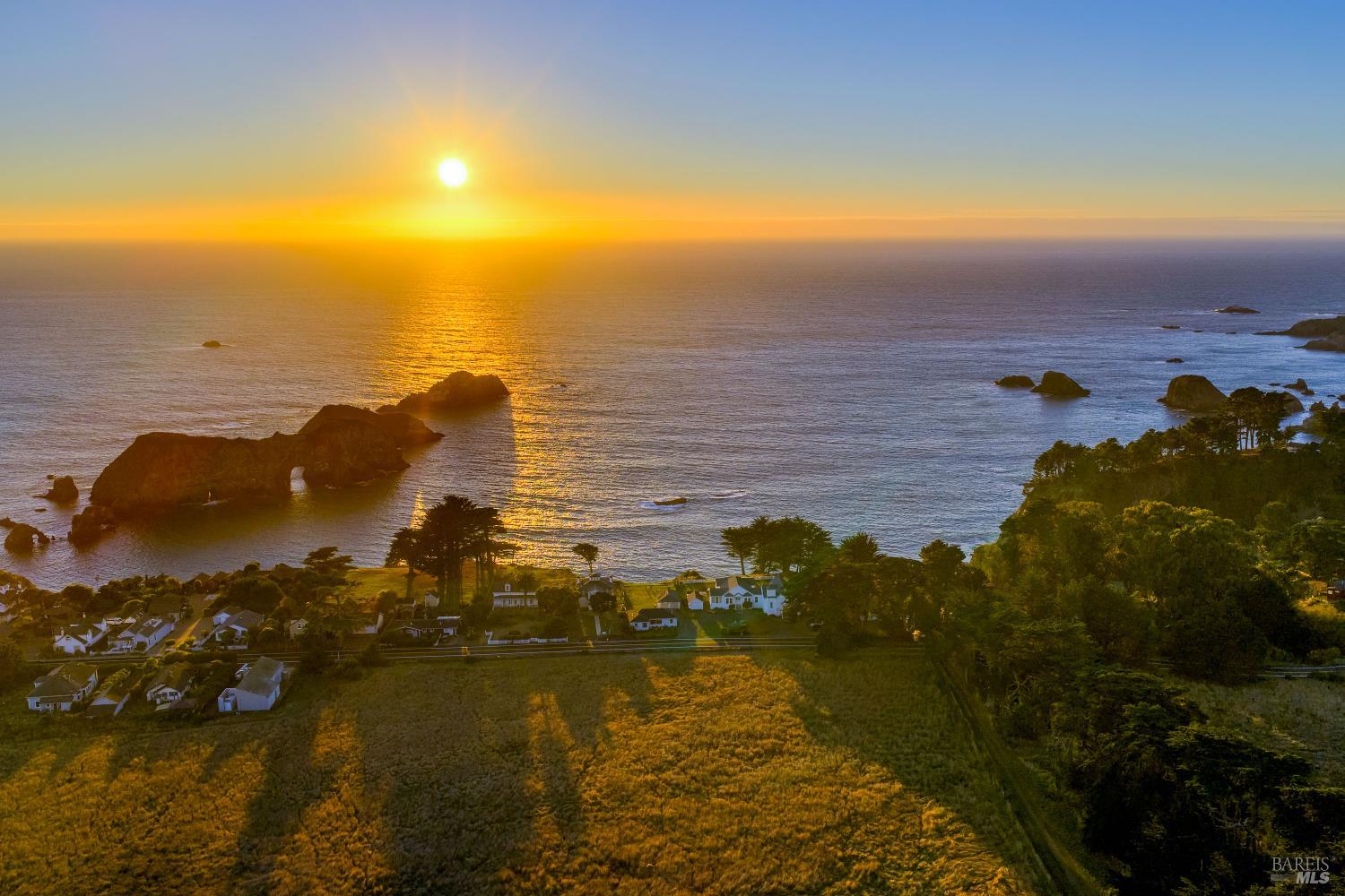 Elk, California, 95432, United States, 2 Bedrooms Bedrooms, ,2 BathroomsBathrooms,Residential,For Sale,1993242