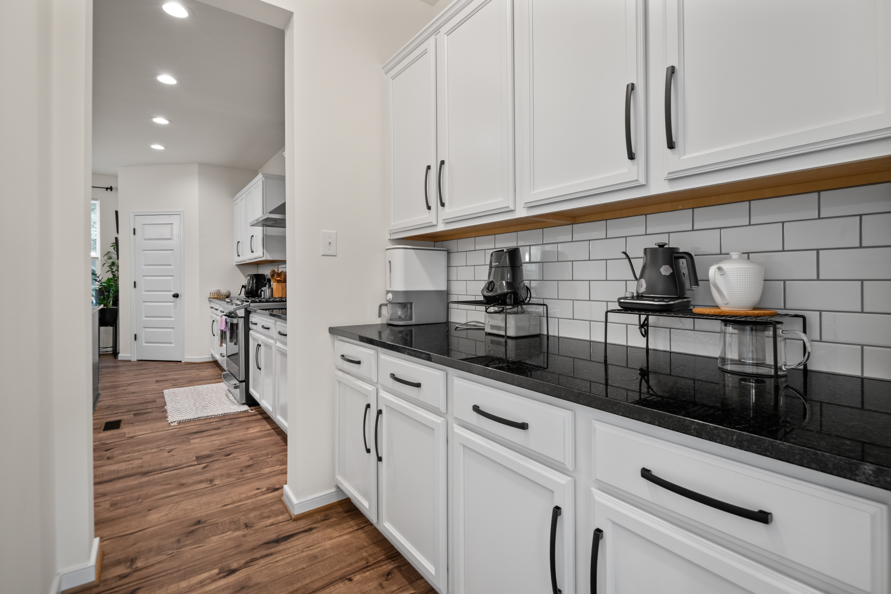Moseley, Virginia, 23120, United States, 5 Bedrooms Bedrooms, ,3 BathroomsBathrooms,Residential,For Sale,1915307