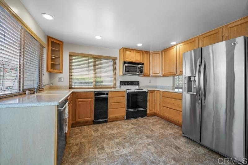 Chula Vista, California, 91910, United States, 2 Bedrooms Bedrooms, ,2 BathroomsBathrooms,Residential,For Sale,1885418