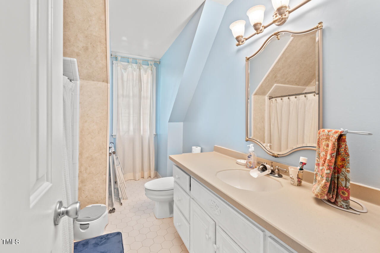 Durham, North Carolina, 27705, United States, 3 Bedrooms Bedrooms, ,3 BathroomsBathrooms,Residential,For Sale,1846850