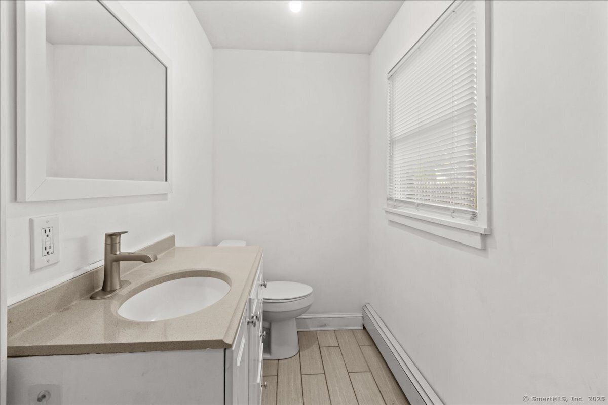 West Hartford, Connecticut, 06119, United States, 4 Bedrooms Bedrooms, ,4 BathroomsBathrooms,Residential,For Sale,1994657