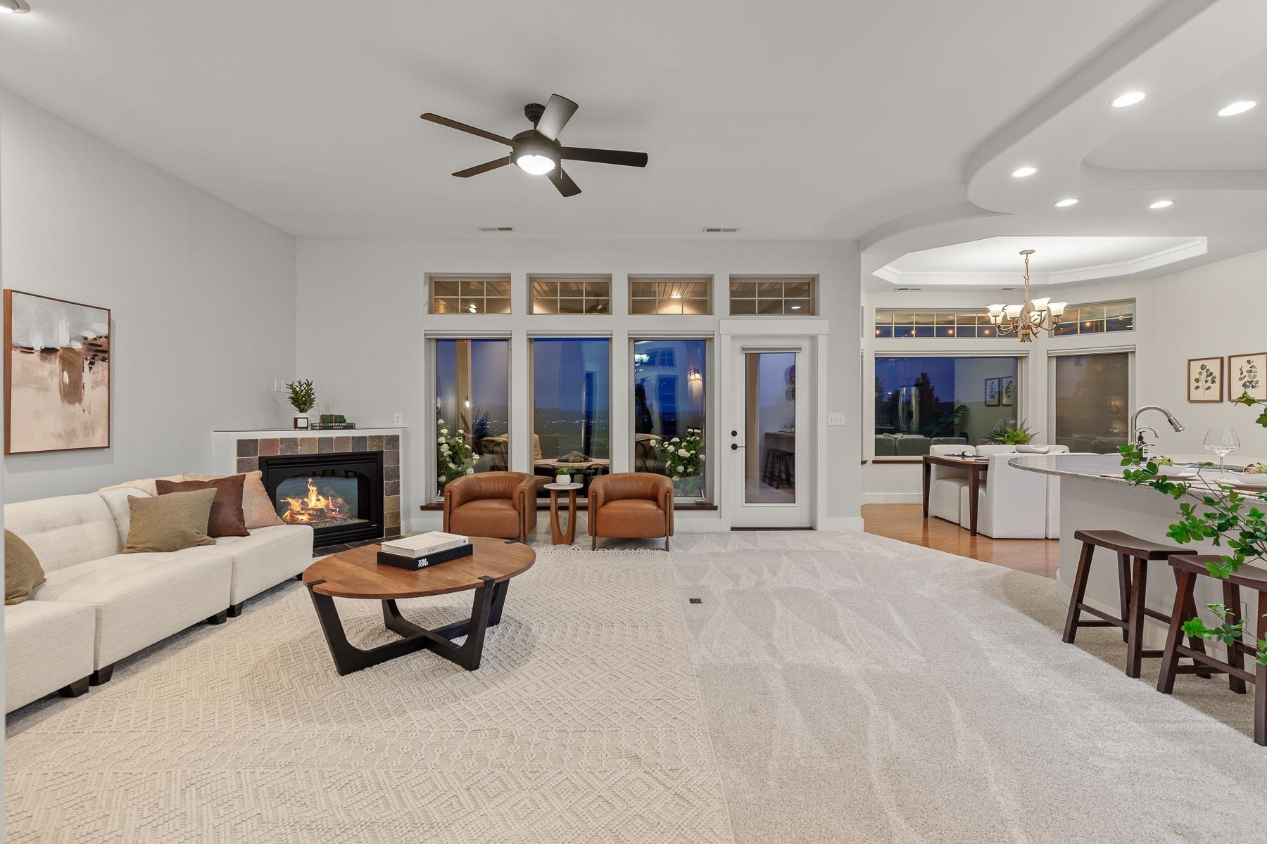 Newman Lake, Washington, 99025, United States, 3 Bedrooms Bedrooms, ,4 BathroomsBathrooms,Residential,For Sale,2028659