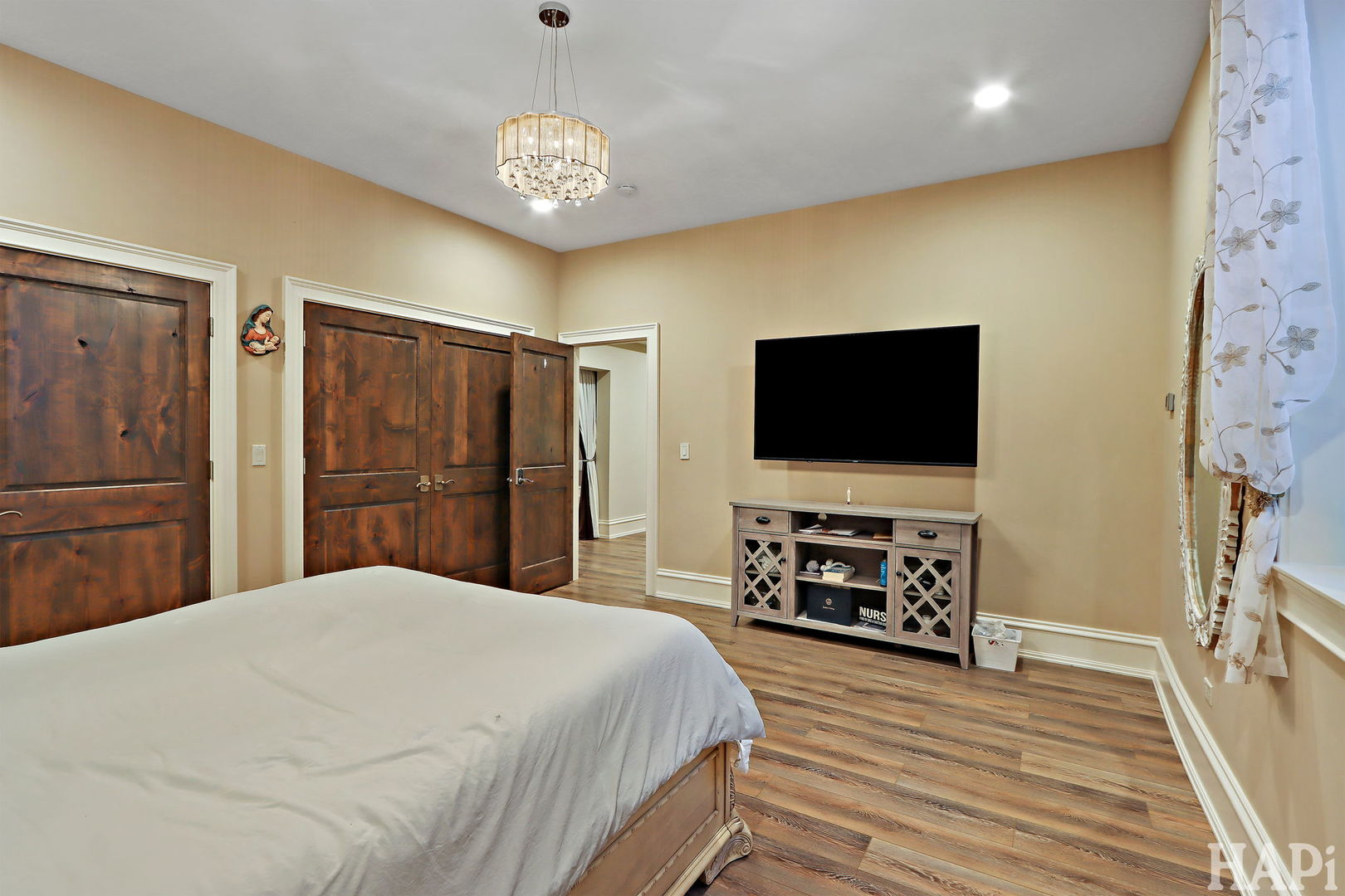 South Barrington, Illinois, 60010, United States, 5 Bedrooms Bedrooms, ,6 BathroomsBathrooms,Residential,For Sale,1947968