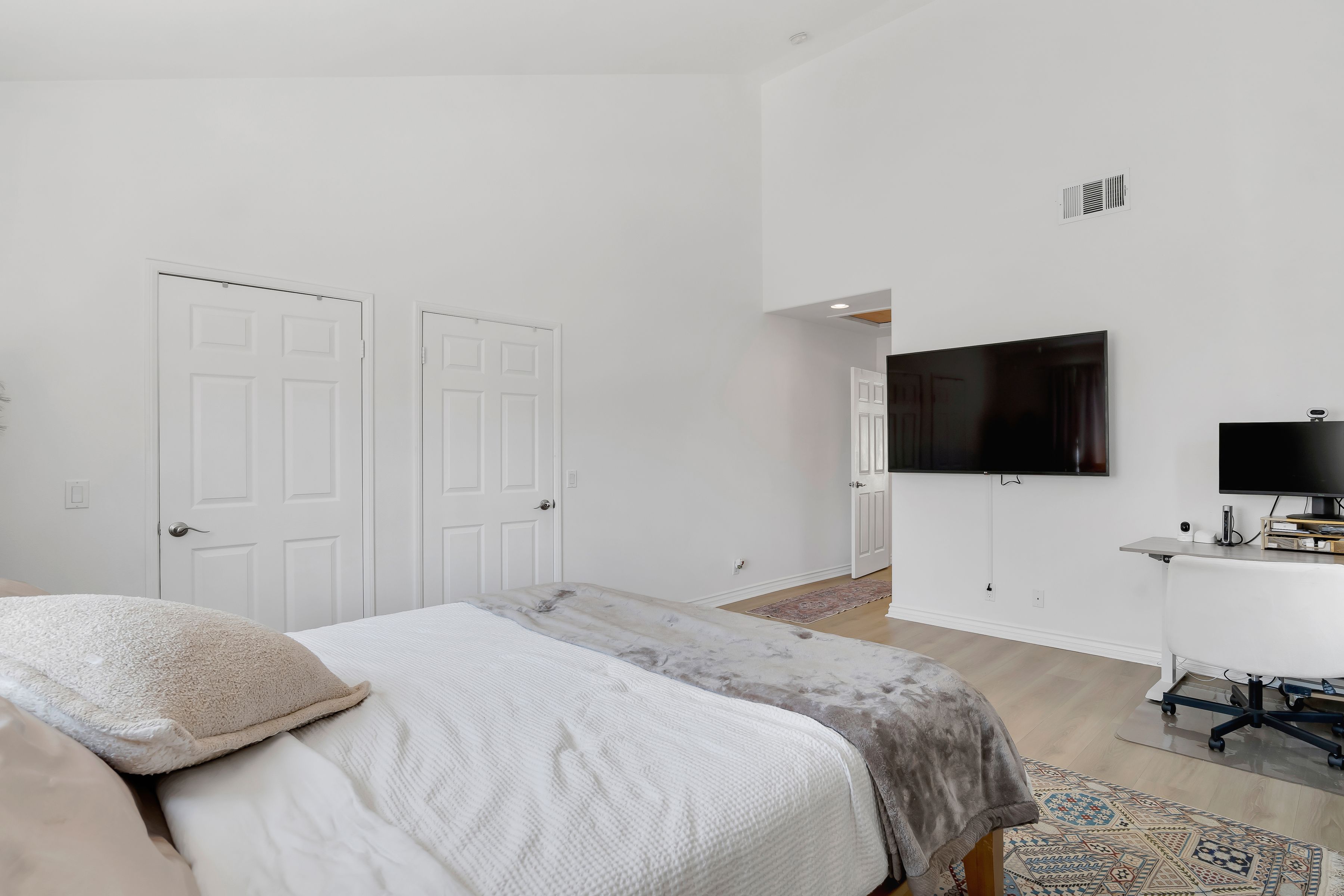 18316 Keswick Street, Reseda - 物件實景