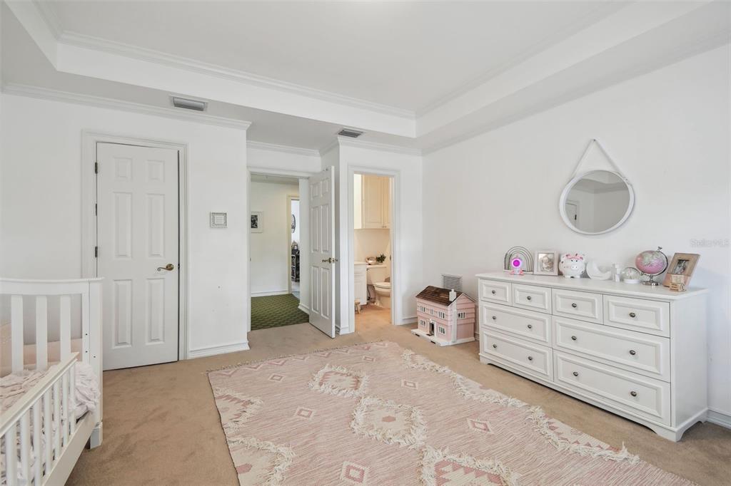 Tampa, Florida, 33613, United States, 5 Bedrooms Bedrooms, ,6 BathroomsBathrooms,Residential,For Sale,1838218