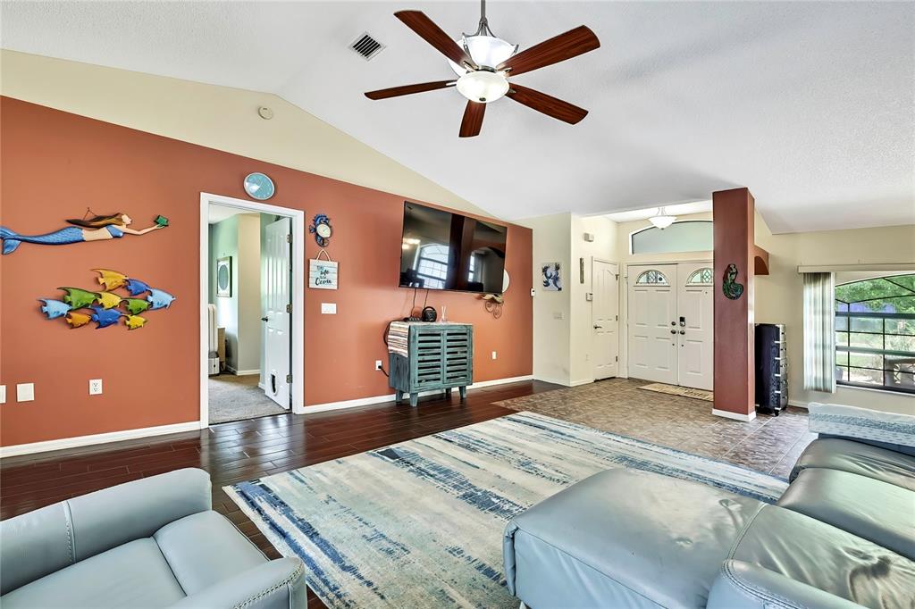 Dunnellon, Florida, 34434, United States, 3 Bedrooms Bedrooms, ,2 BathroomsBathrooms,Residential,For Sale,1921059