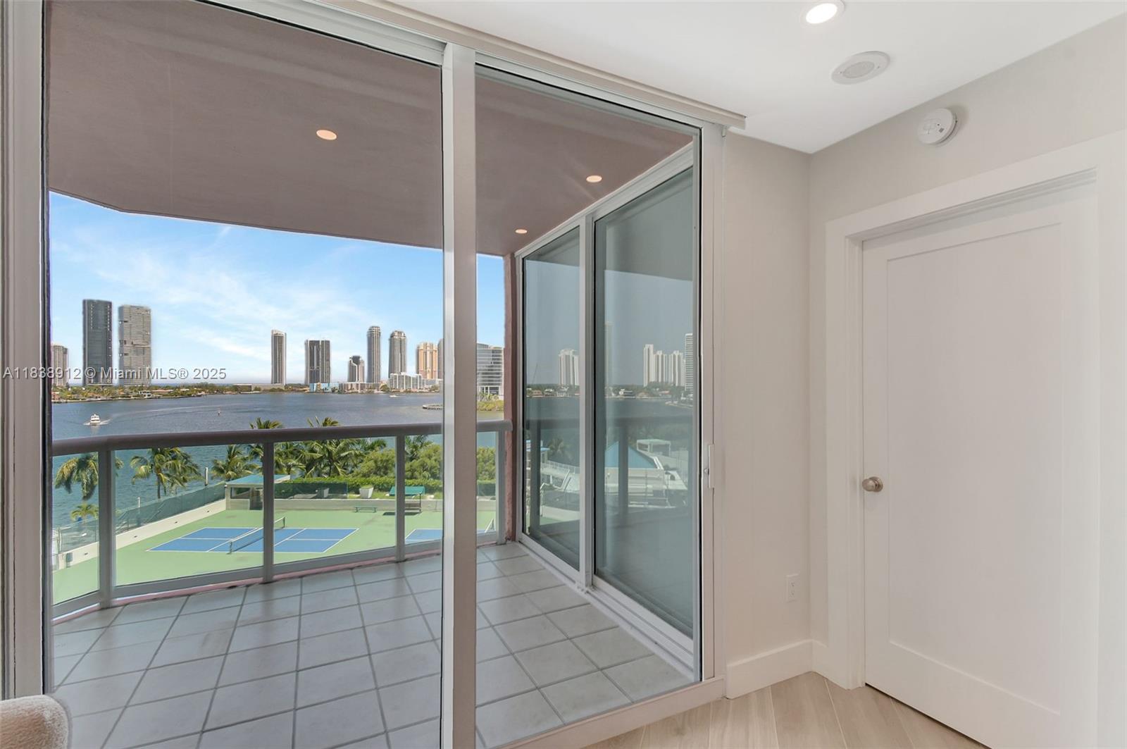 Aventura, Florida, 33180, United States, 2 Bedrooms Bedrooms, ,3 BathroomsBathrooms,Residential,For Sale,1910809