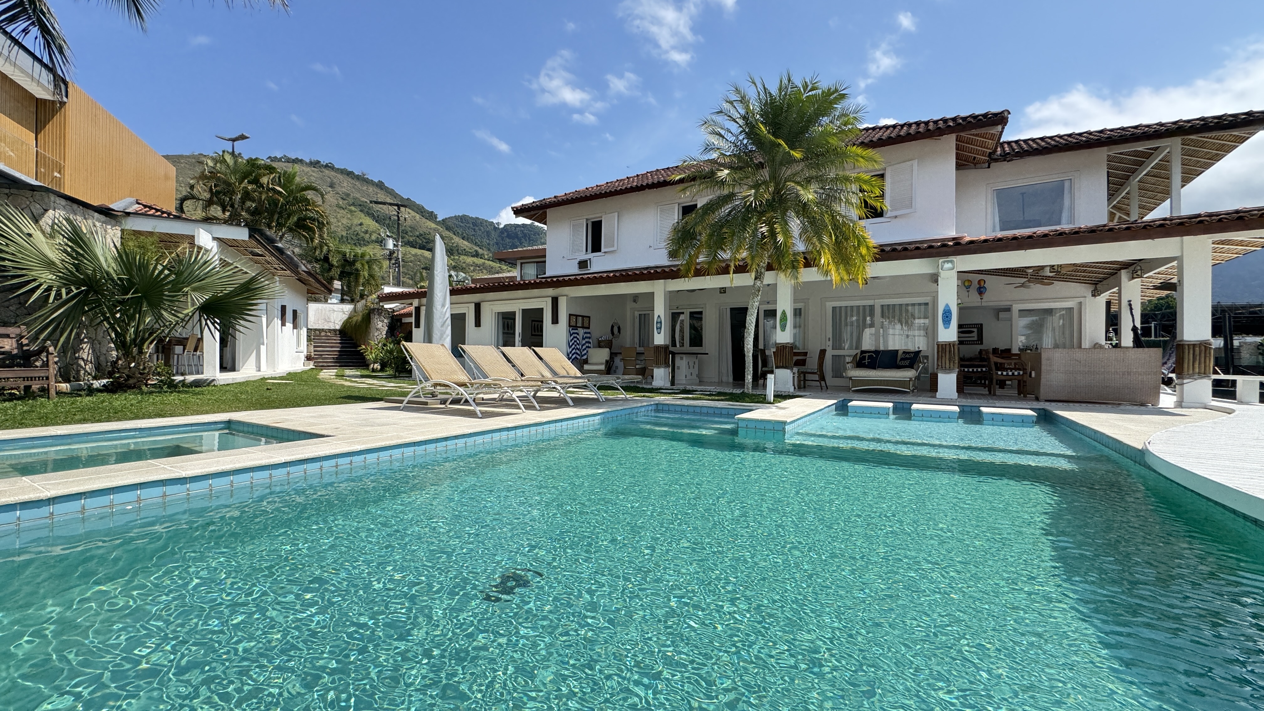  Waterfront residence with private dock for a 50-foot vessel at Porto Frade - 物件實景
